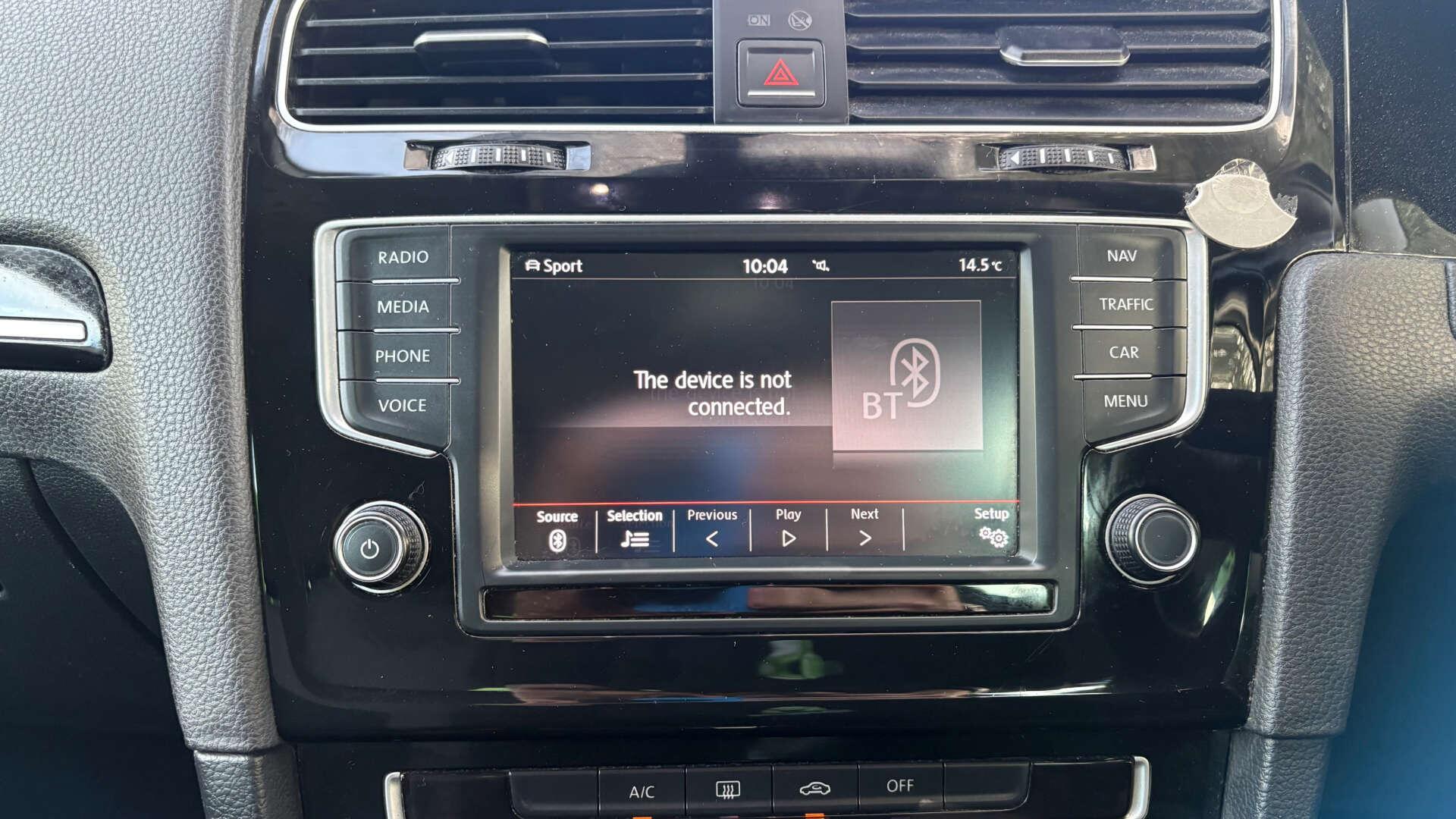 Volkswagen Golf view 29