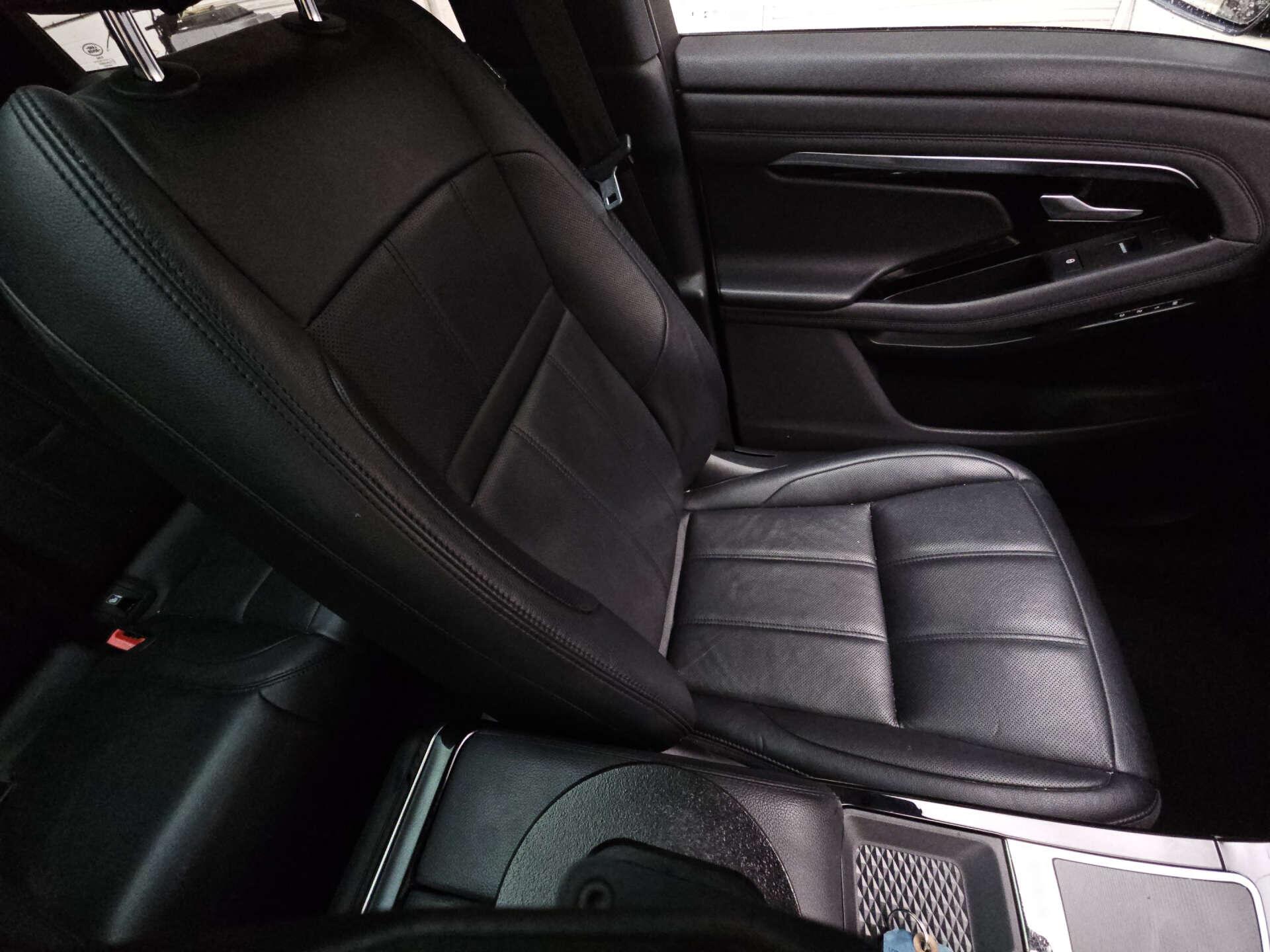 Land Rover Range Rover Evoque view 10