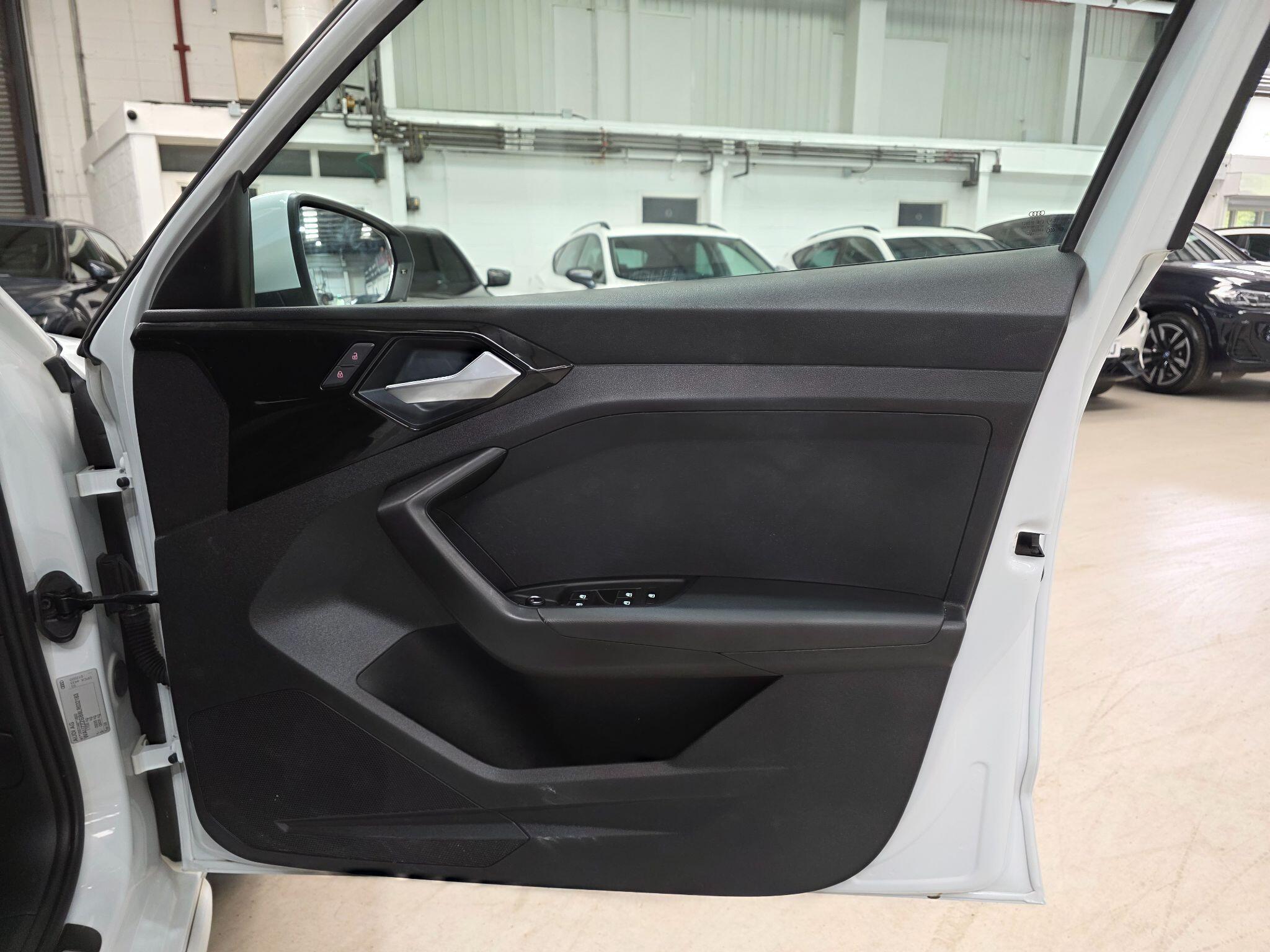 Audi A1 view 11