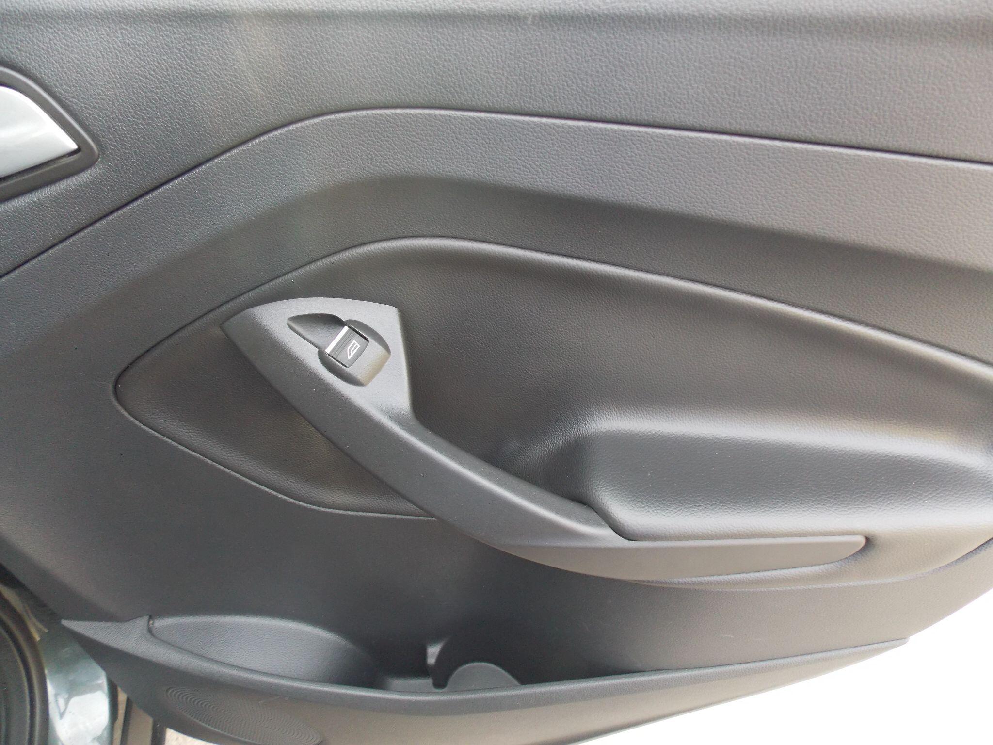 Ford Kuga view 47