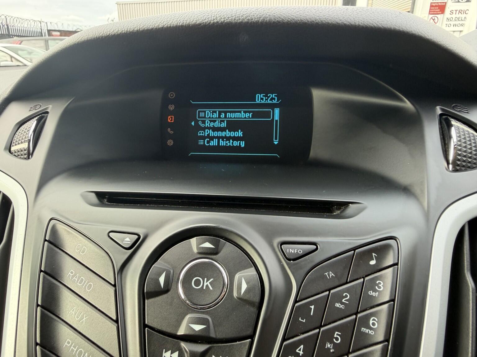 Ford Focus view 40