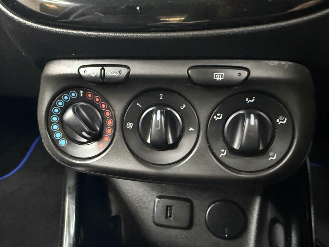 Vauxhall Adam view 17