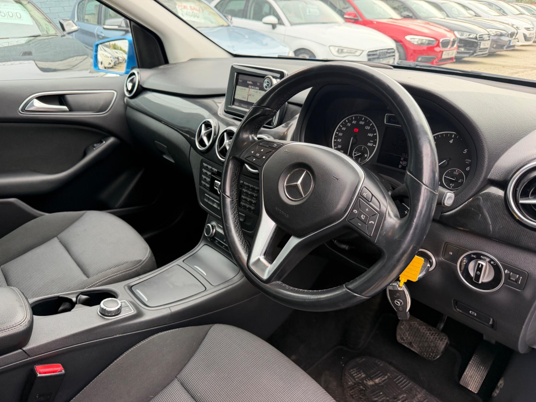 Mercedes-Benz B-Class view 11