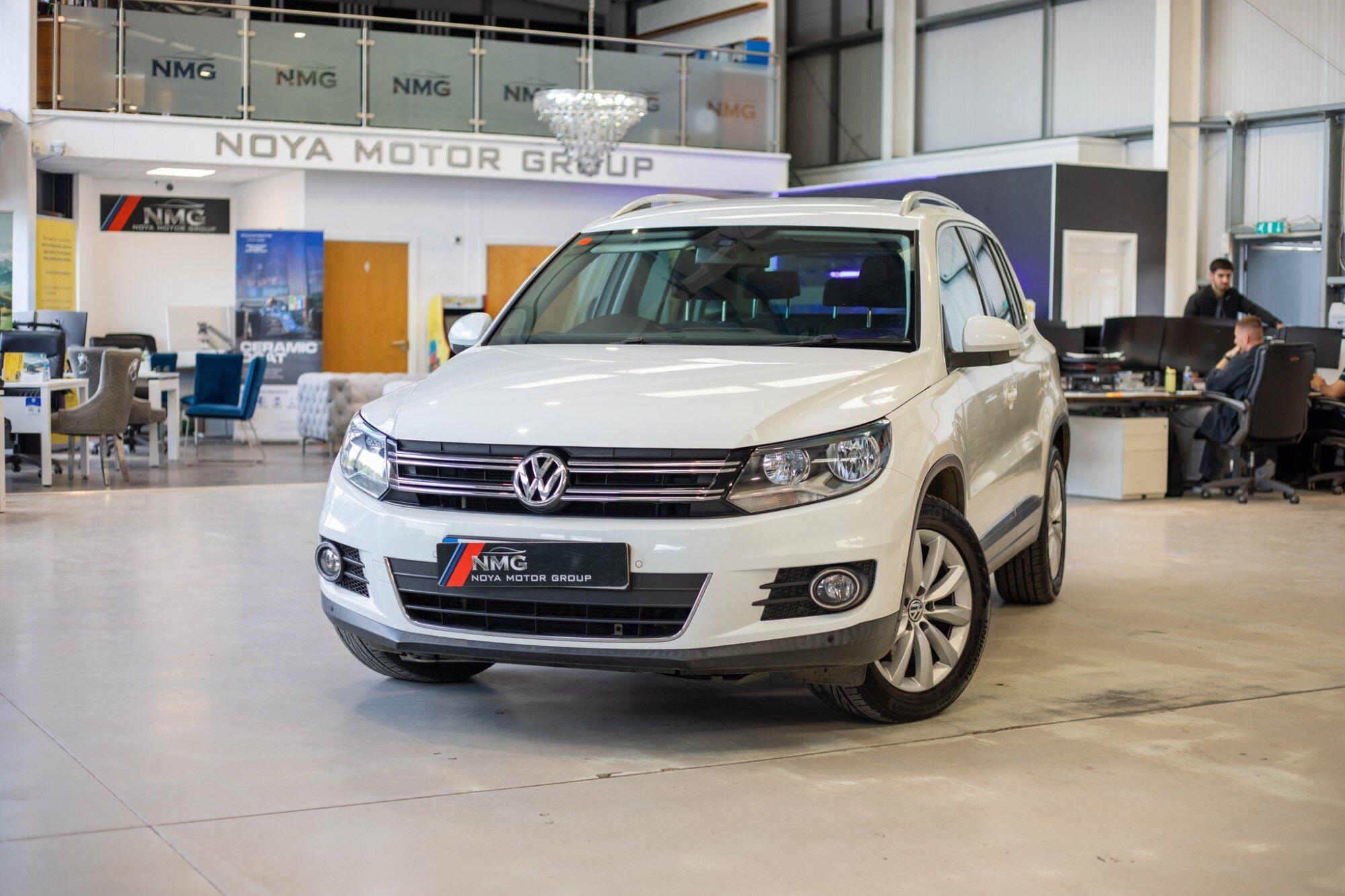 Volkswagen Tiguan view 5