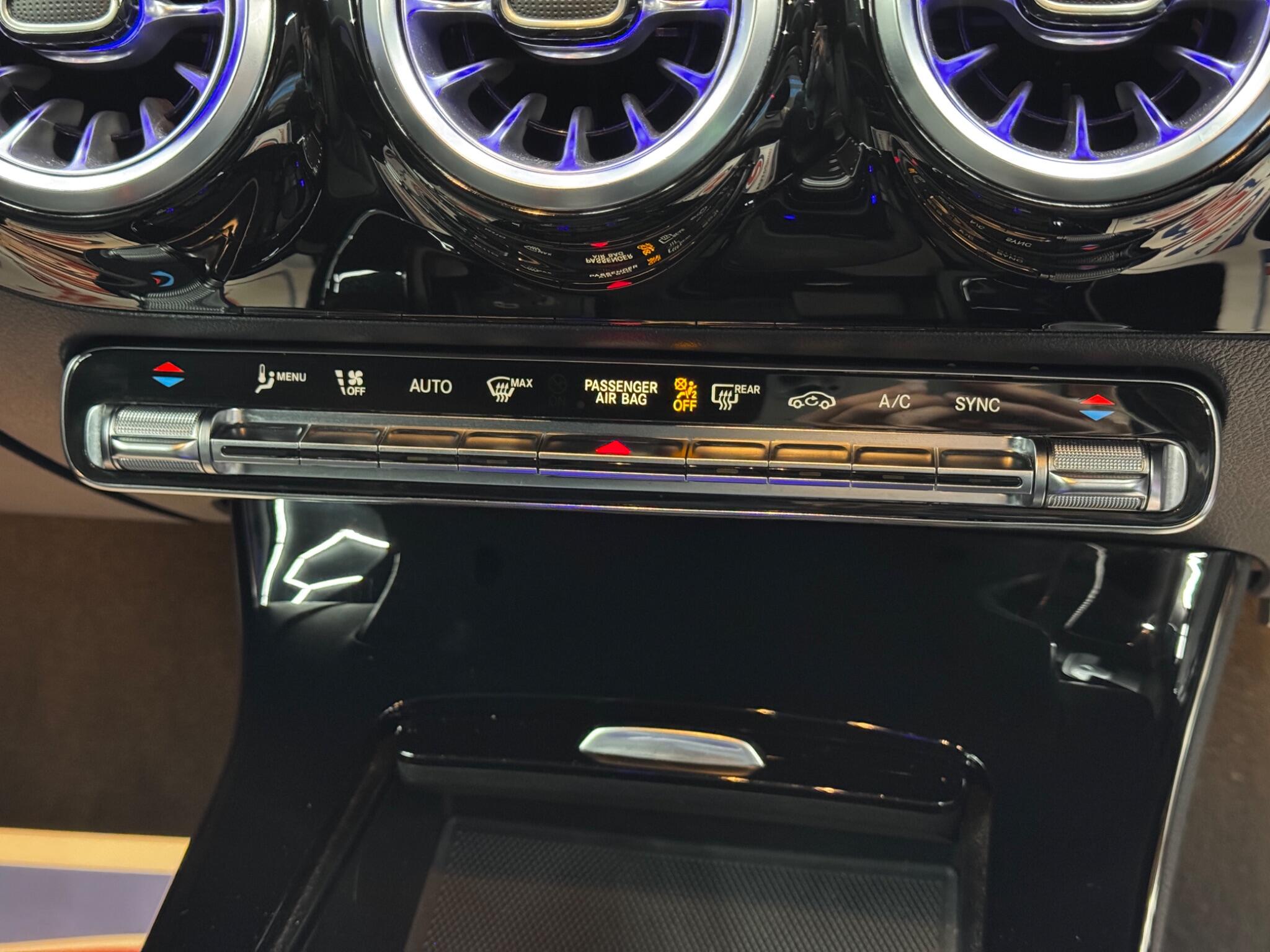 Mercedes-Benz Cla view 27