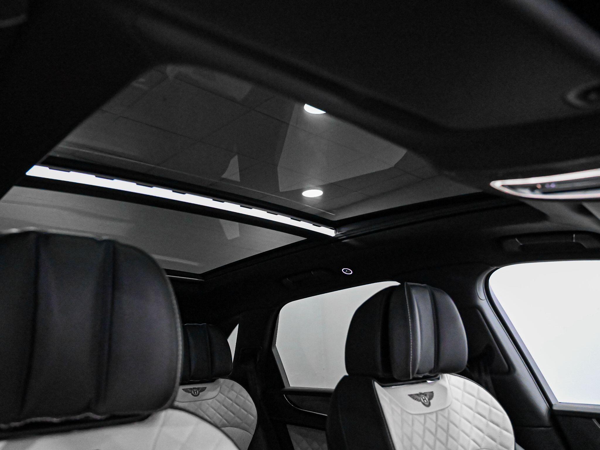 Bentley Bentayga view 4