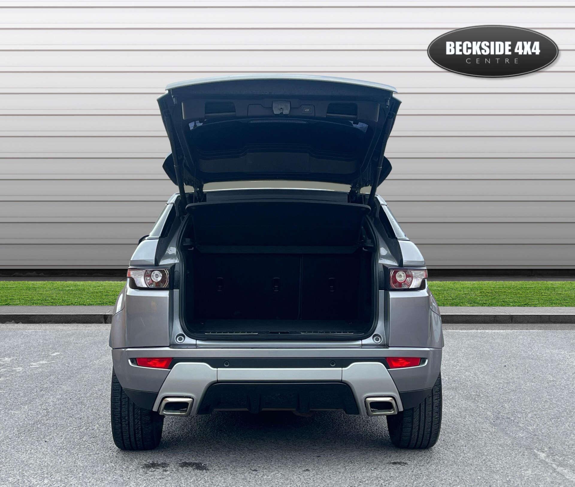 Land Rover Range Rover Evoque view 11