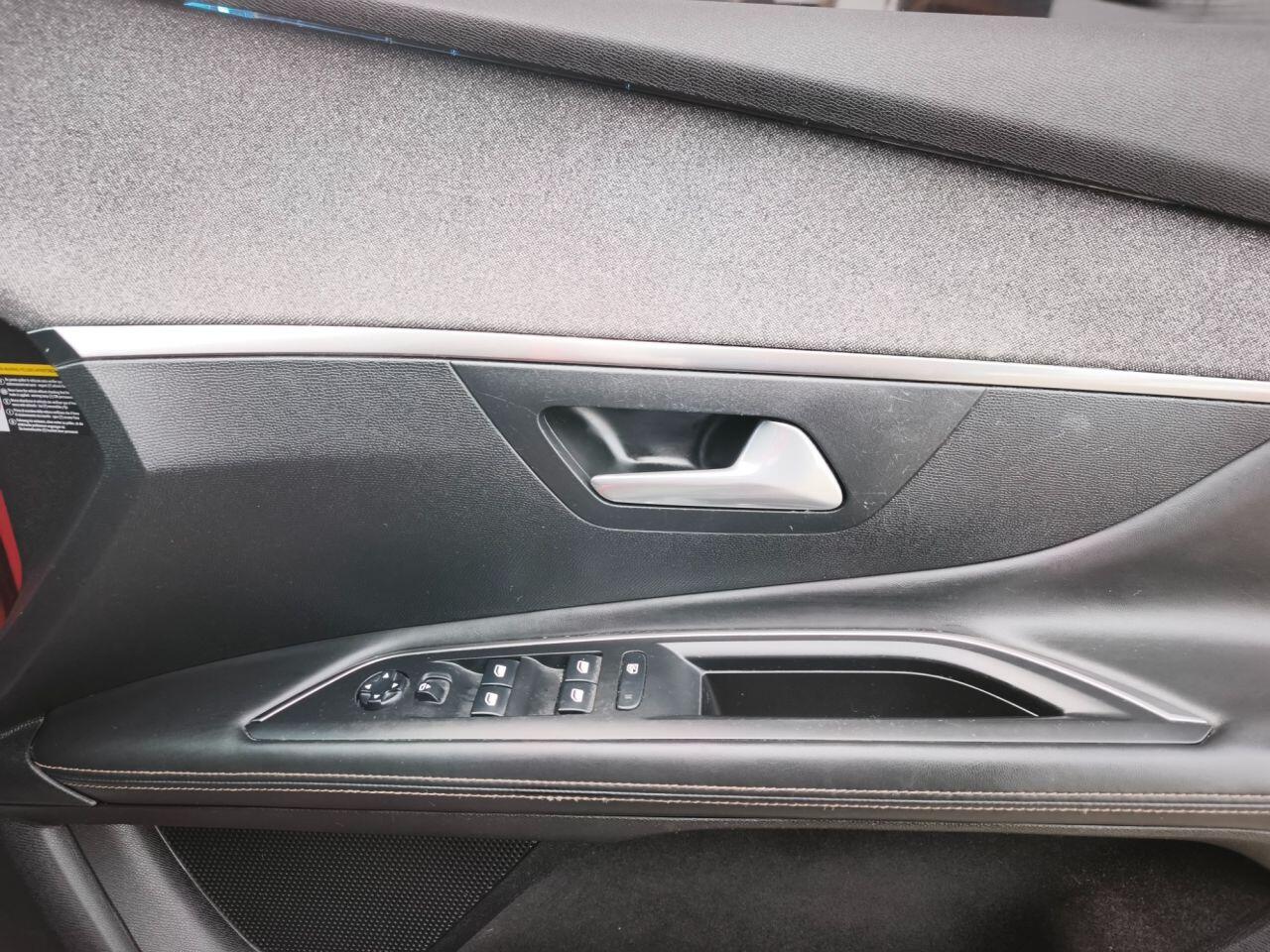 Peugeot 3008 view 21