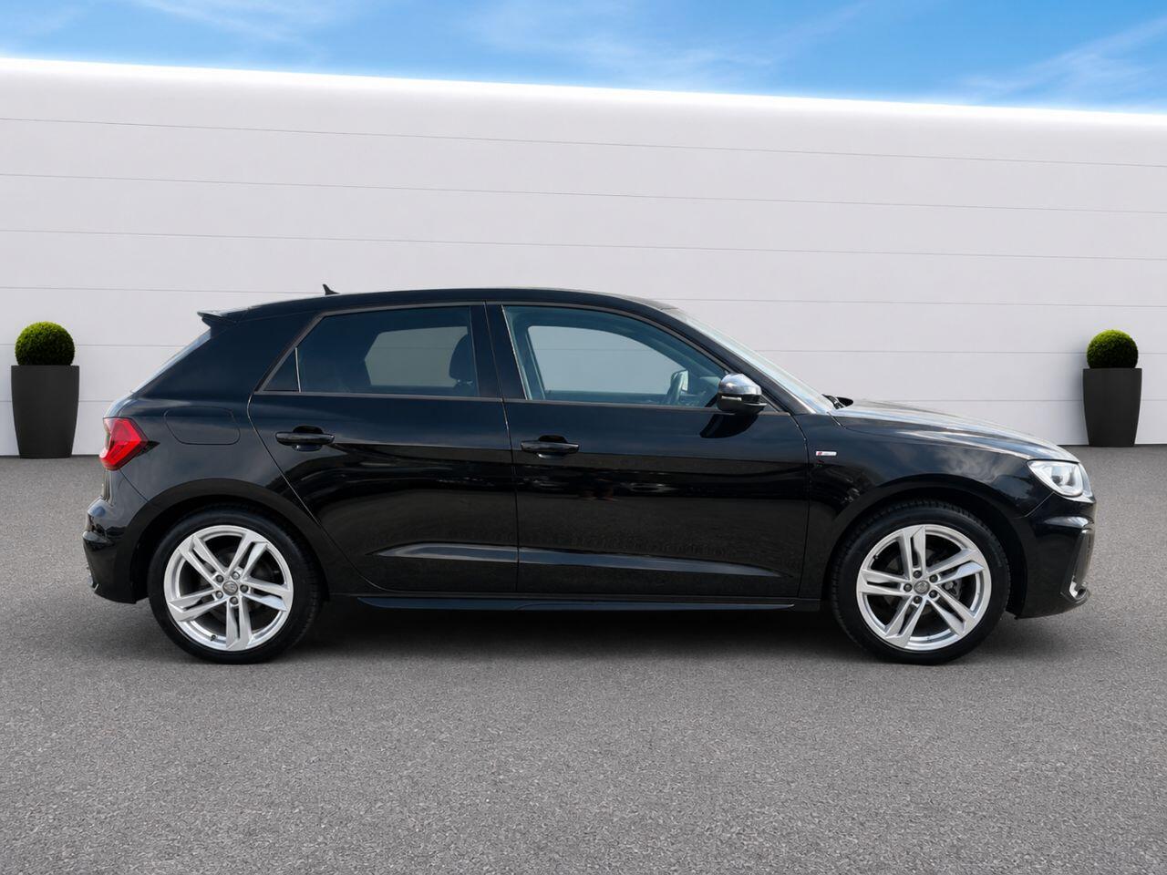 Audi A1 view 2