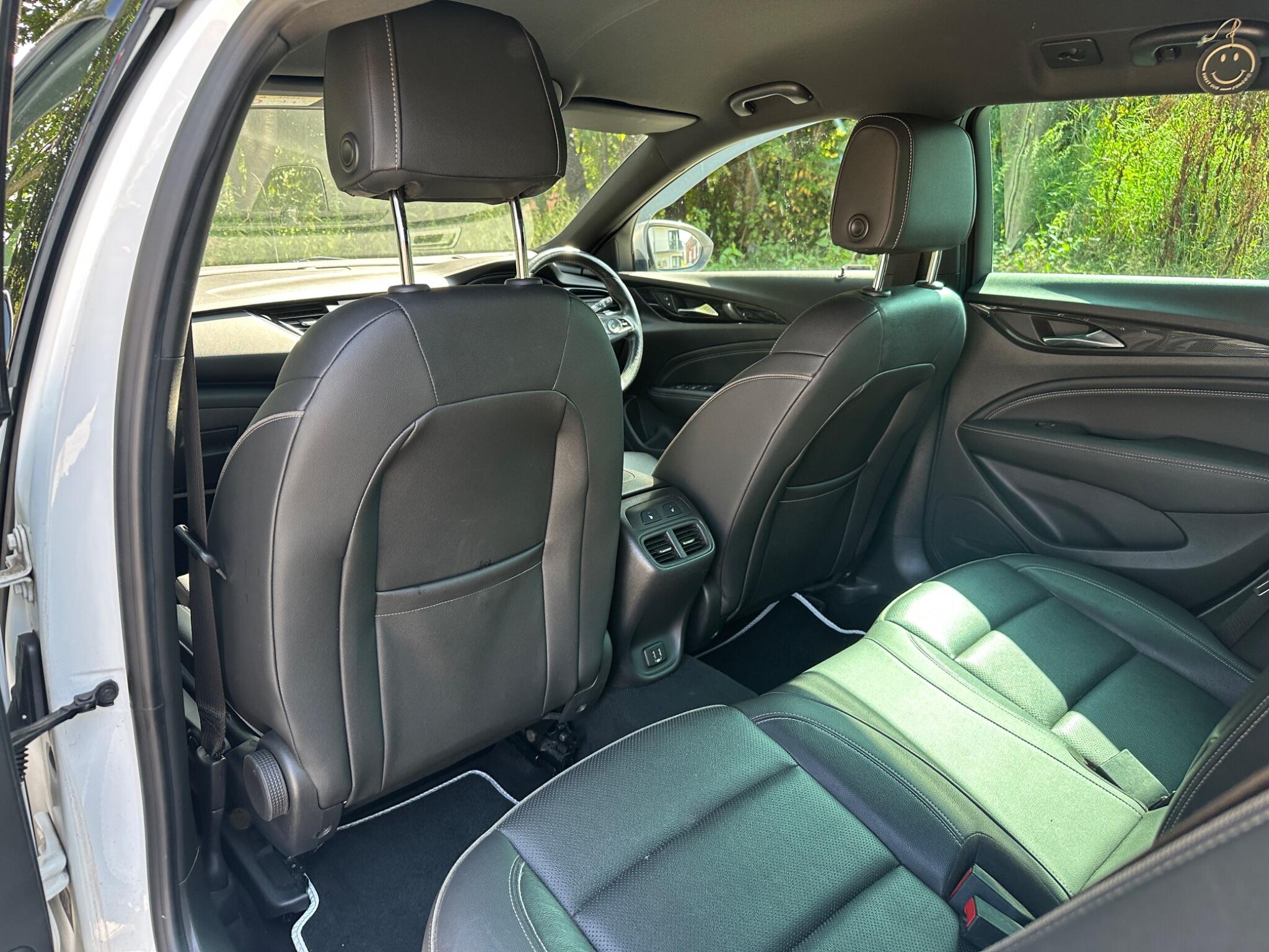 Vauxhall Insignia view 20