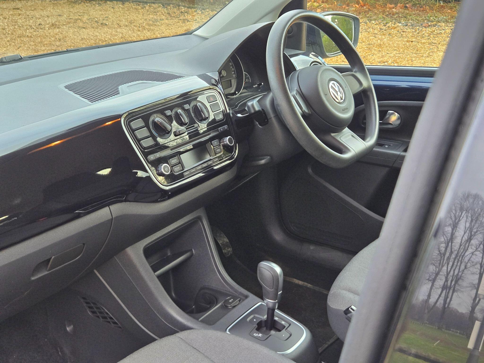 2013 Volkswagen up! 1.0 Move up! ASG Euro 5 5dr • 45,000 miles image 16