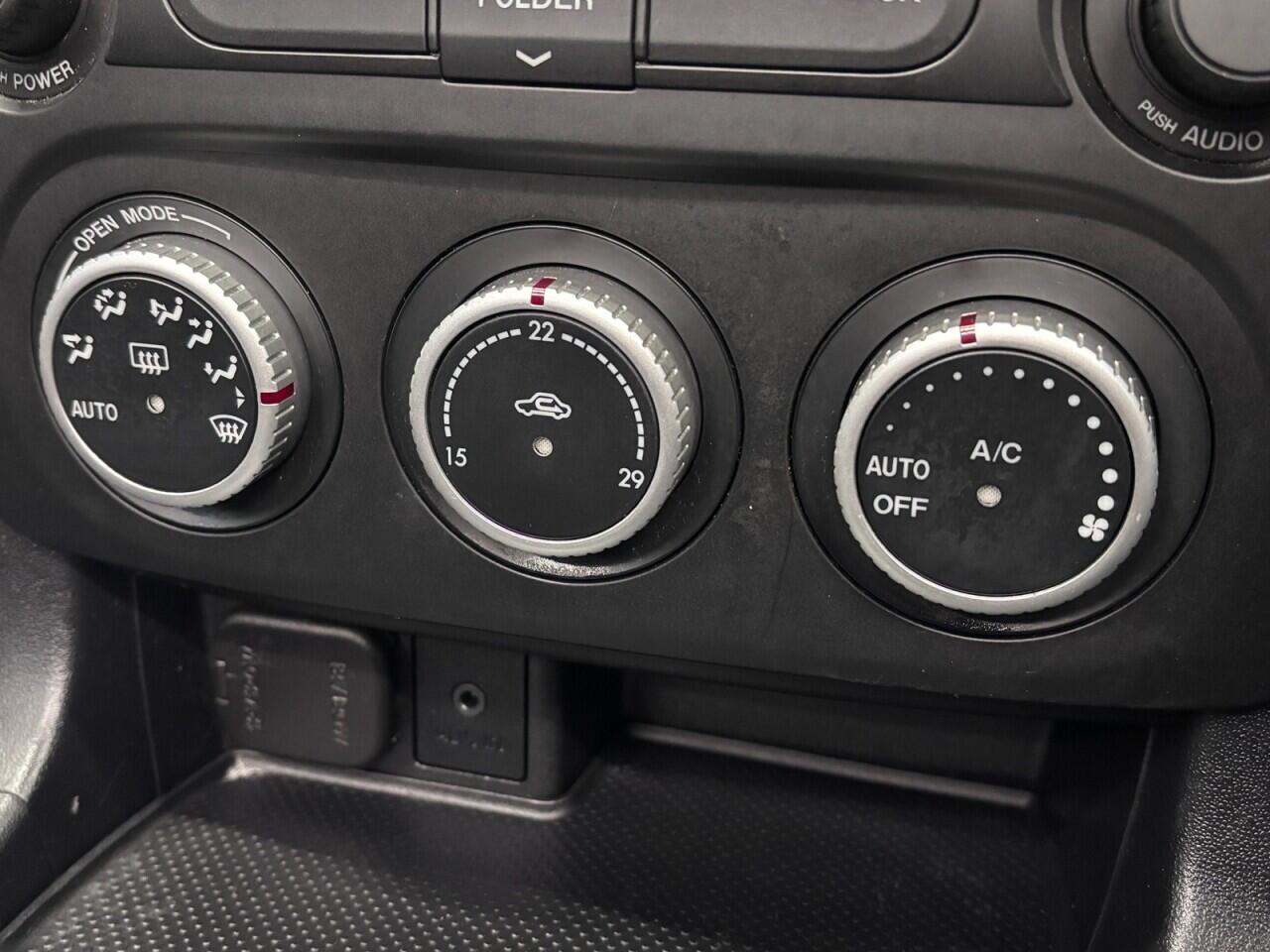 Mazda MX-5 view 26