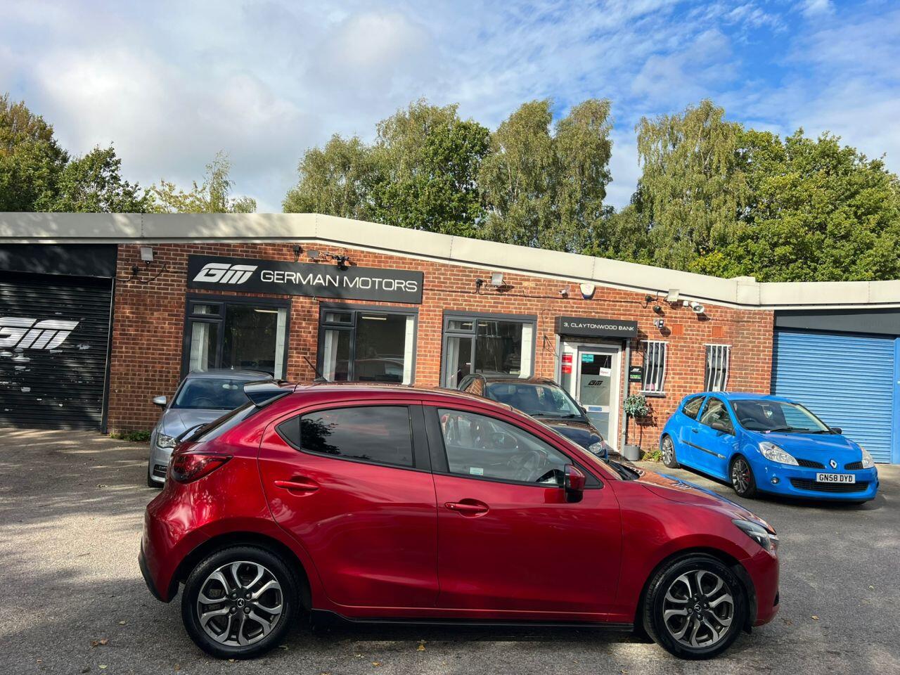 Mazda Mazda2 view 7