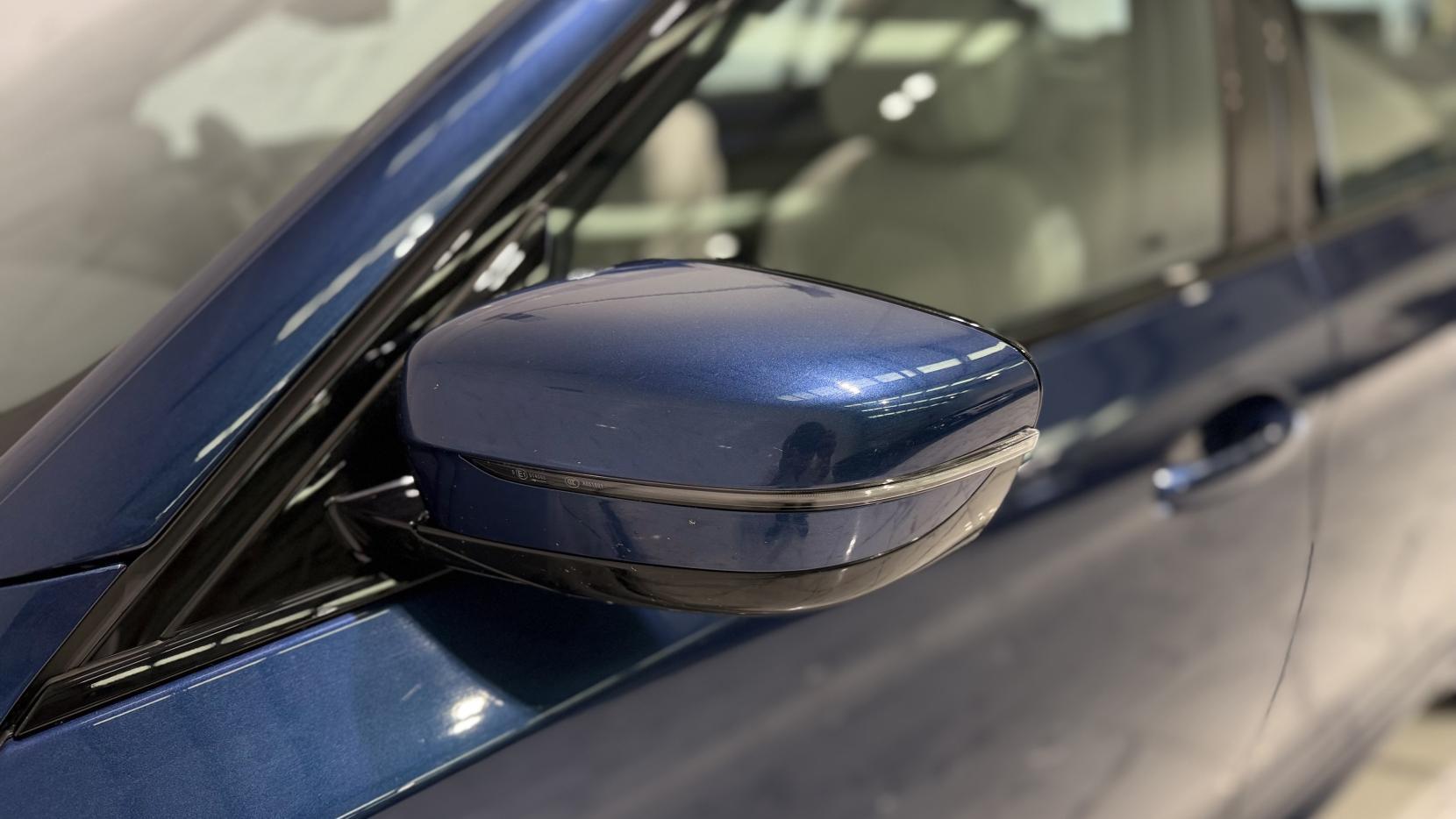 BMW 5 Series view 48