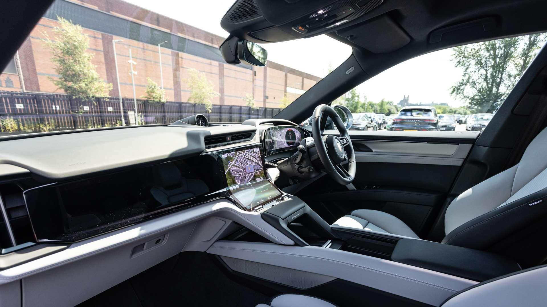 Porsche Cayenne view 14