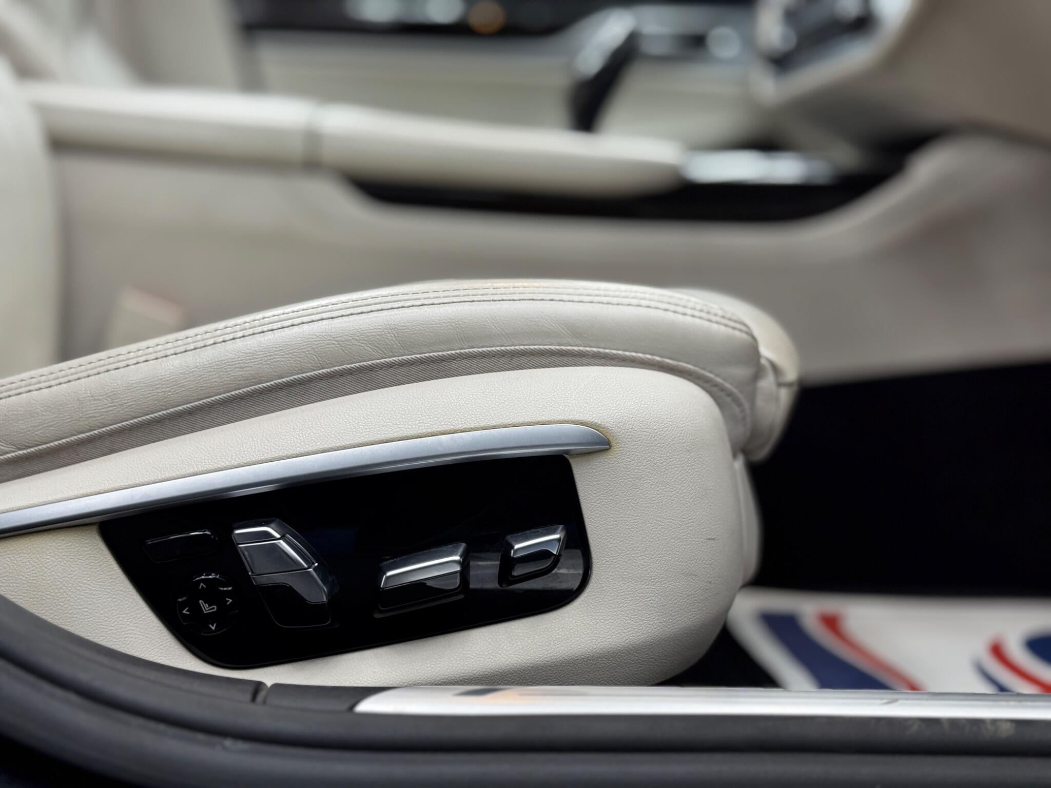 BMW 7 Series view 56