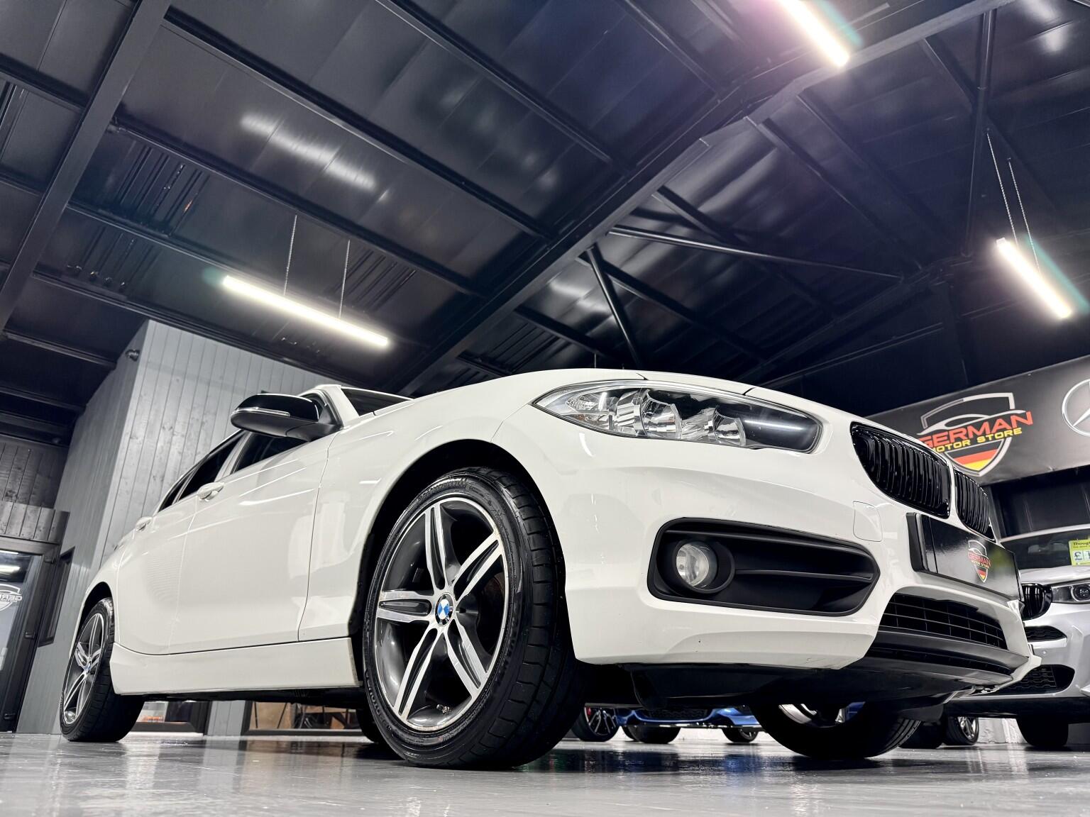 BMW 1 Series view 9