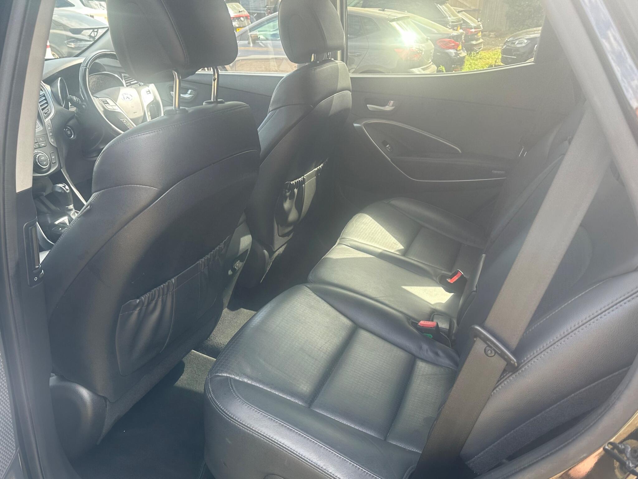 Hyundai Santa Fe view 11
