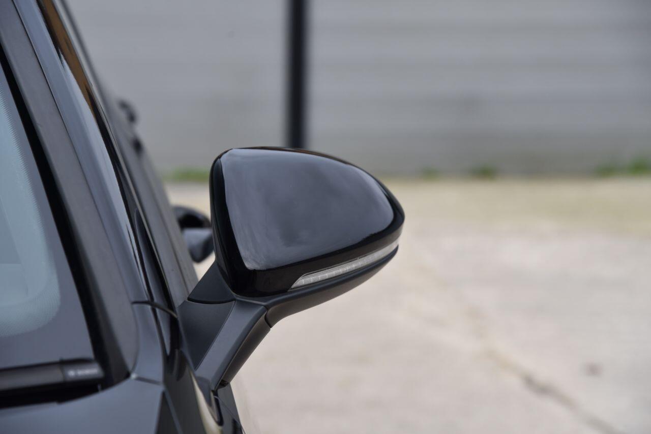 Volkswagen Golf view 14