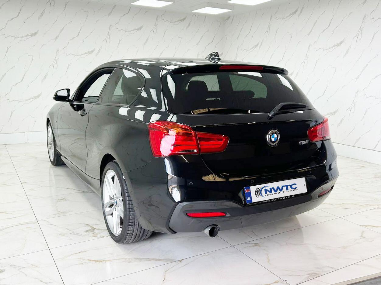 BMW 1 Series view 10