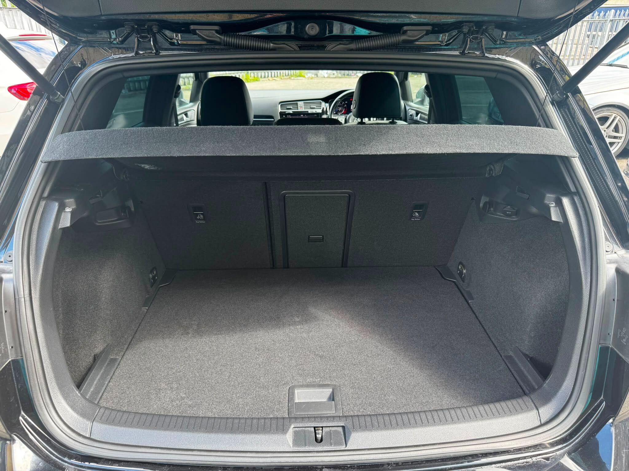Volkswagen Golf view 45