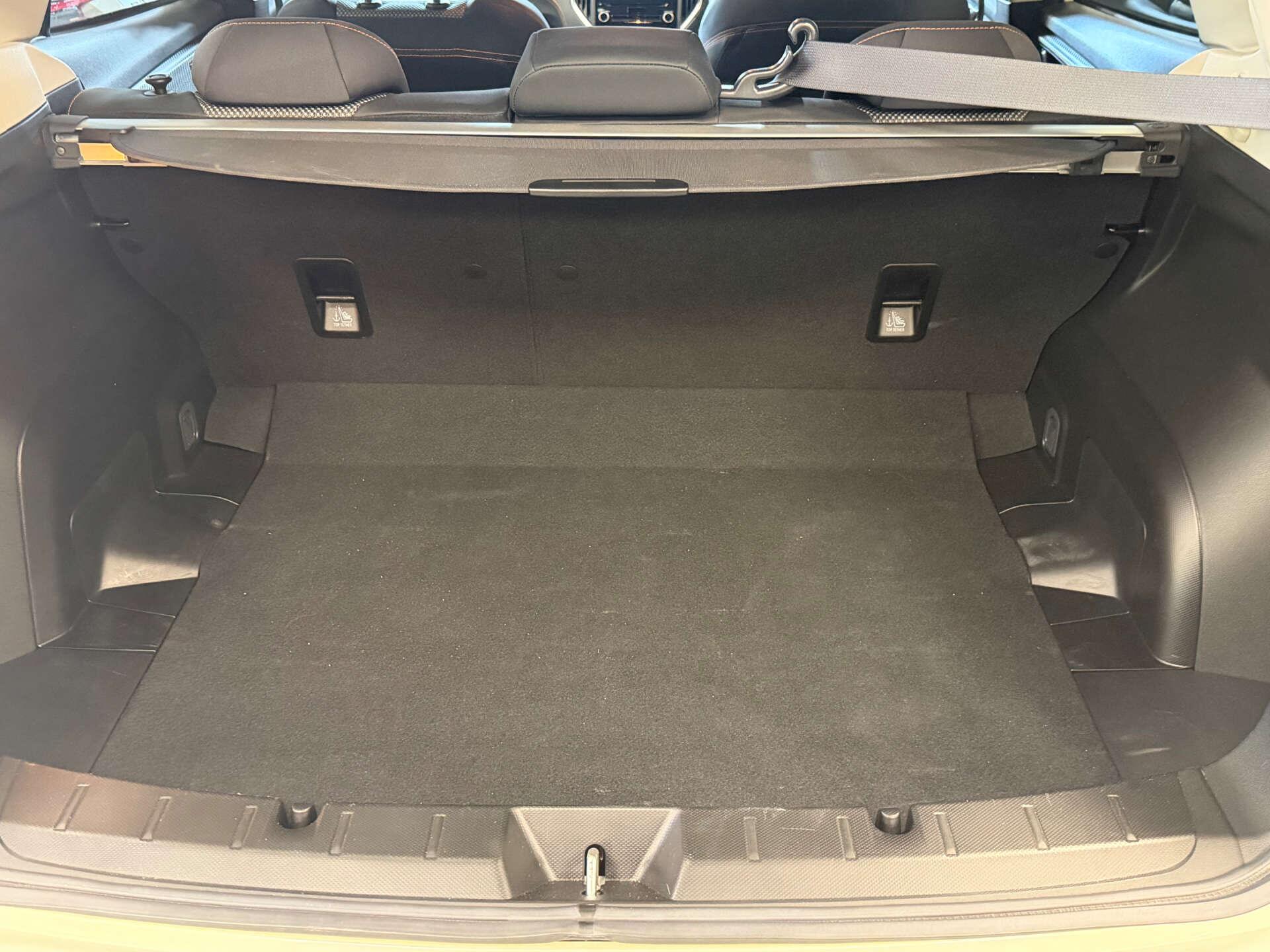 Subaru XV view 24
