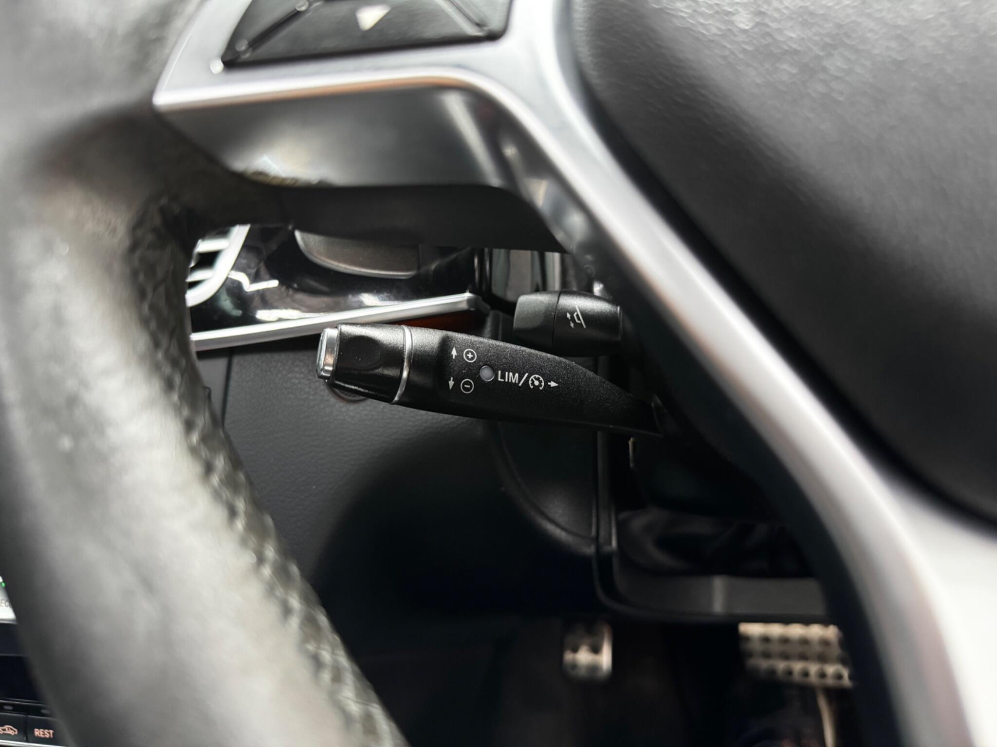 Mercedes-Benz E-Class view 34