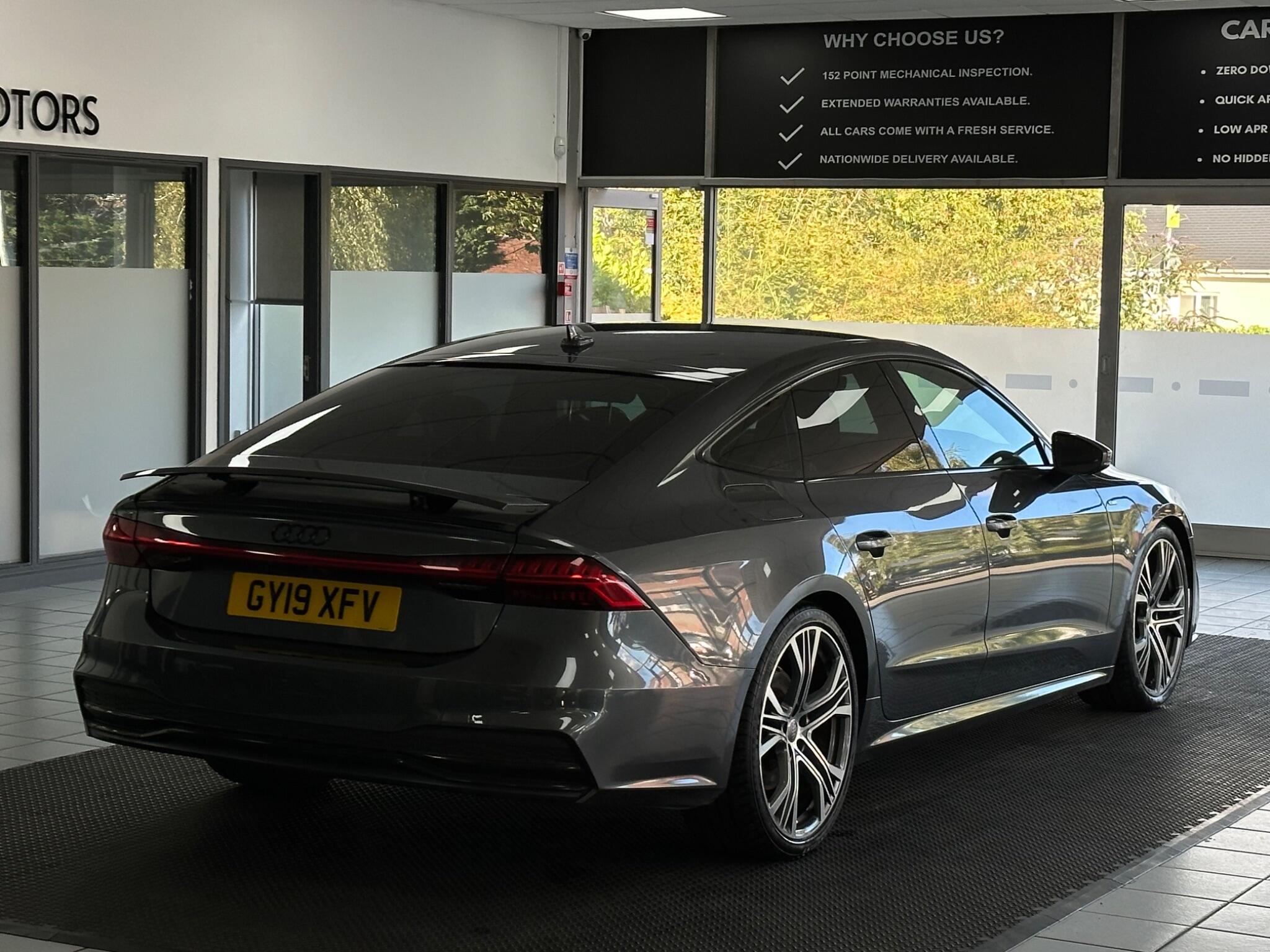 Audi A7 view 12