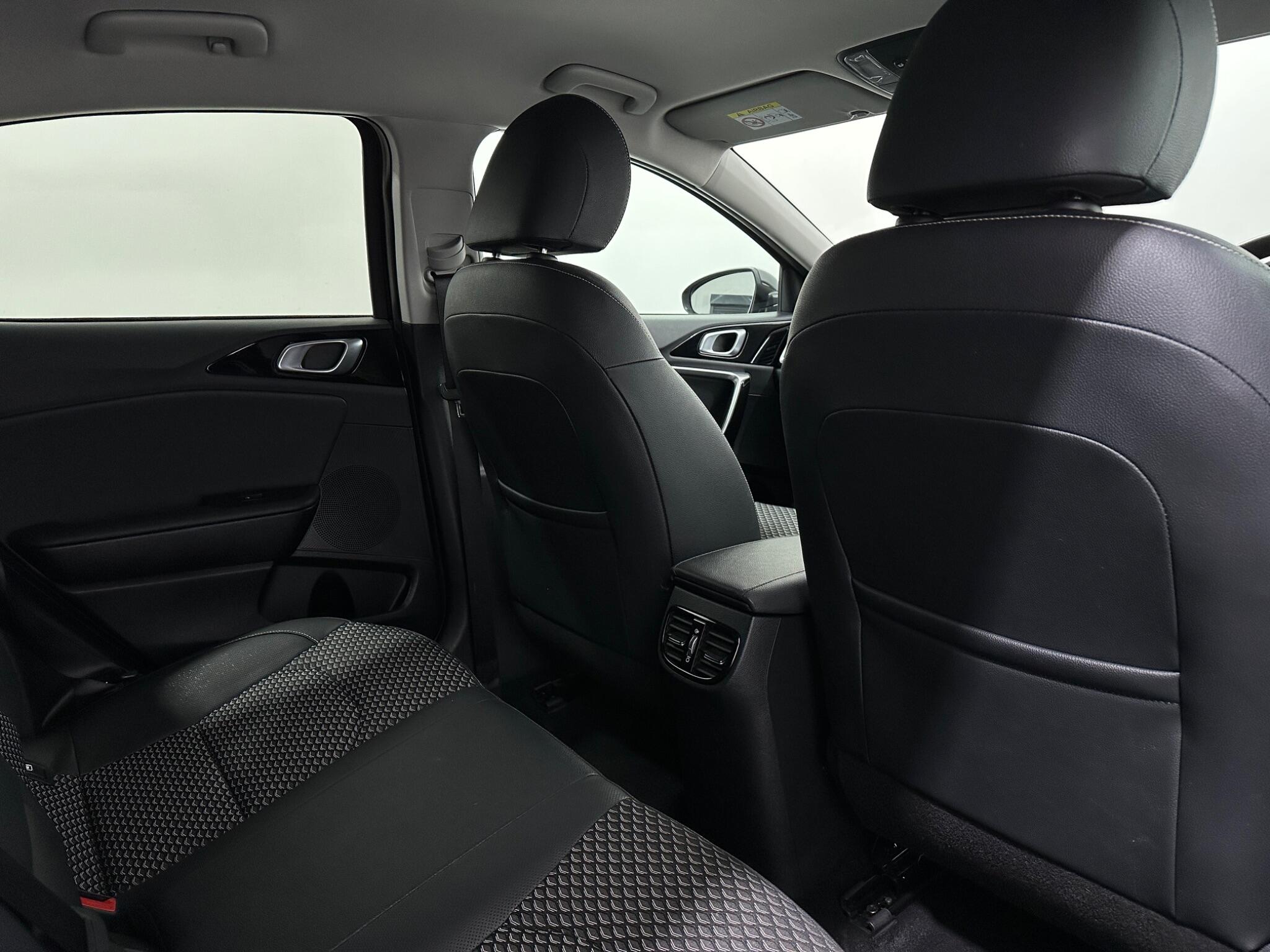 Kia Xceed view 41