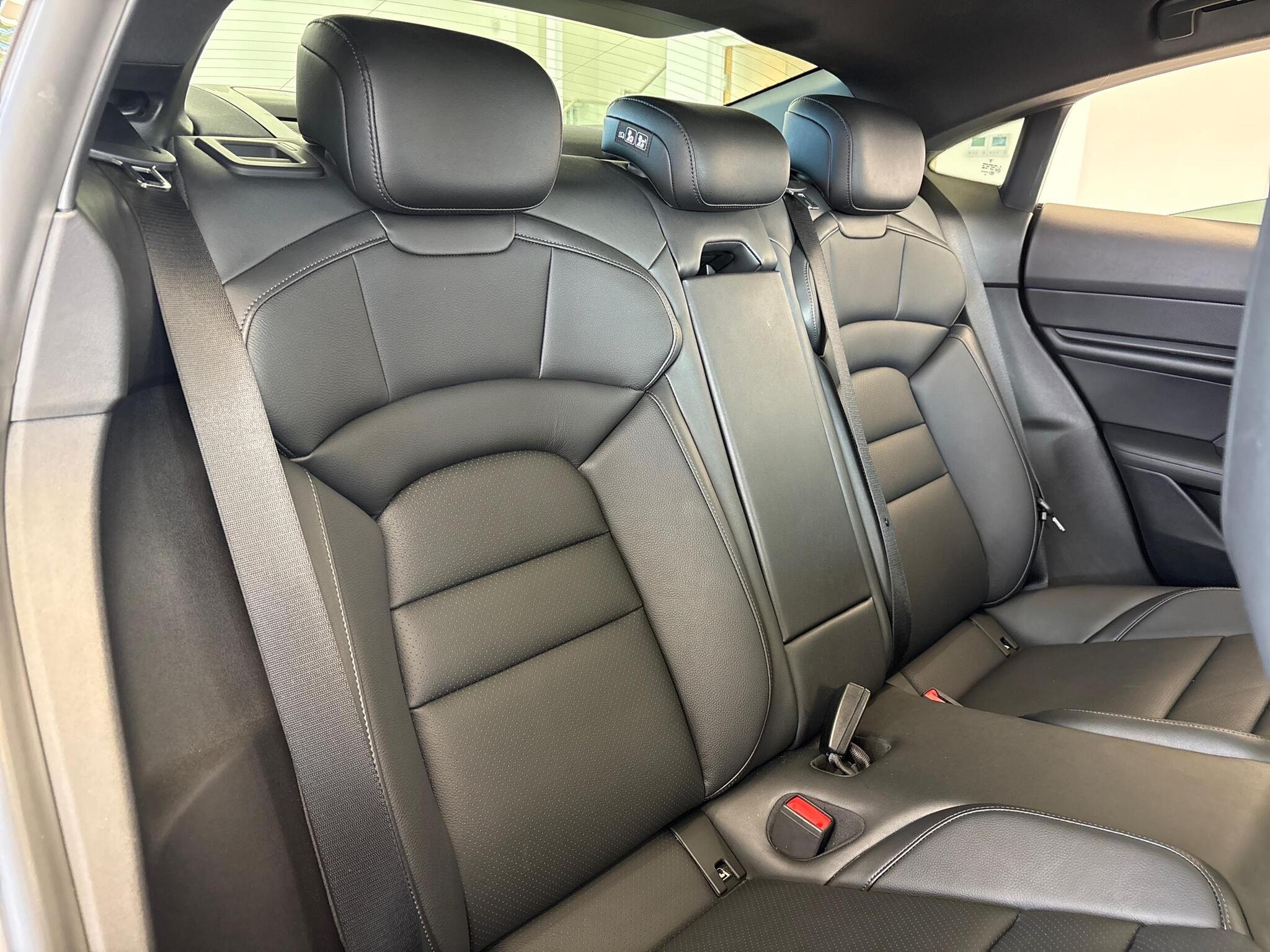 Porsche Taycan view 29