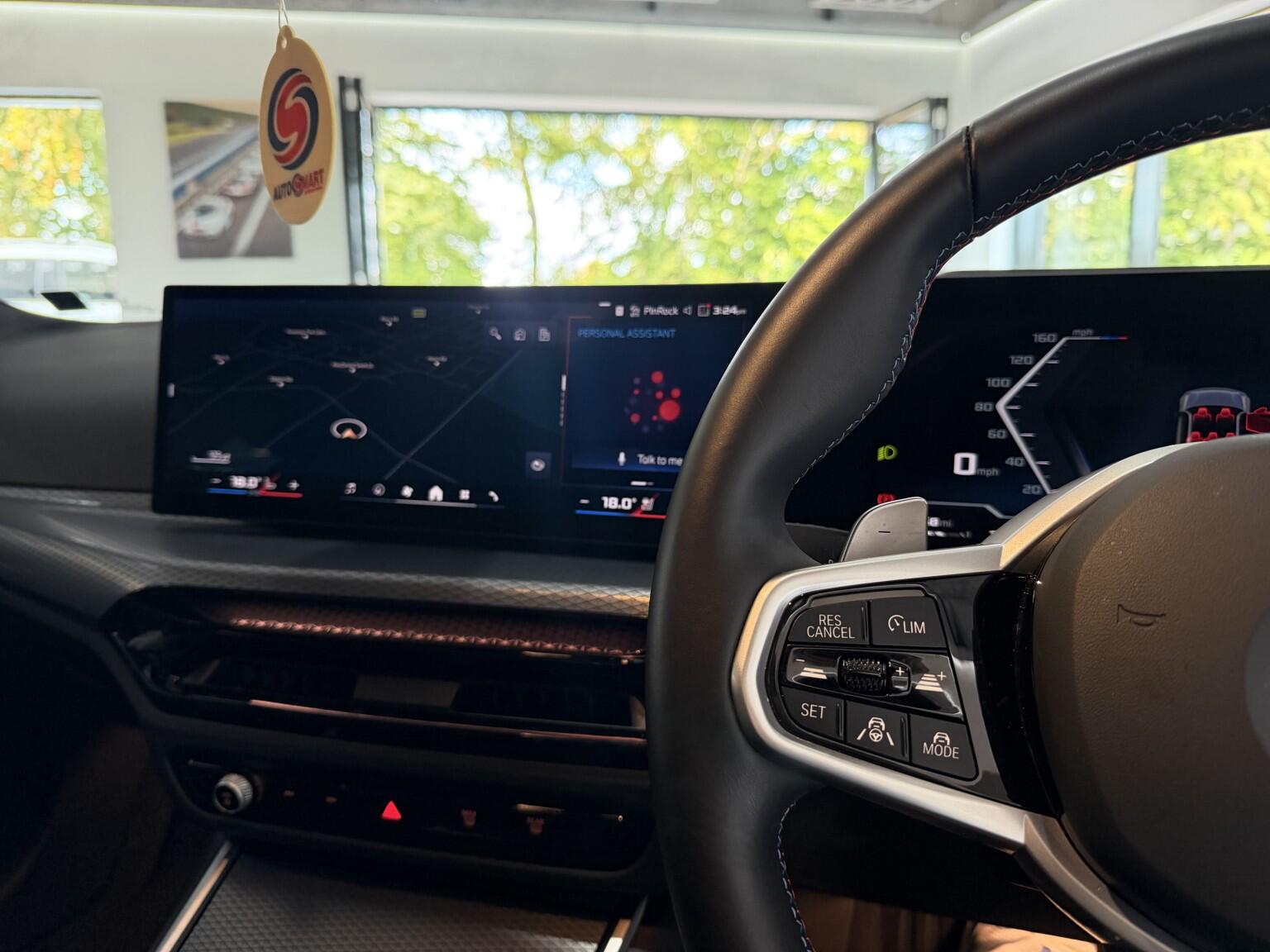 BMW 3 Series view 31
