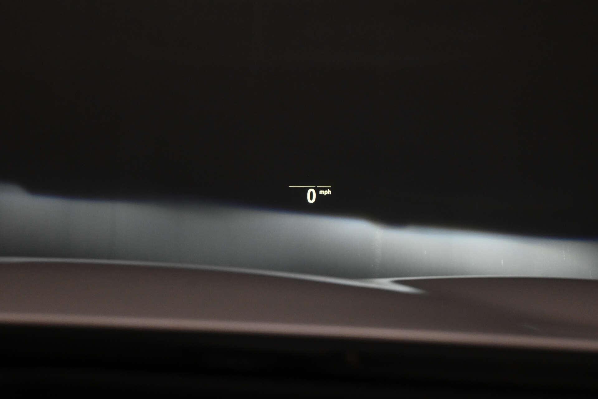 BMW 5 Series view 8