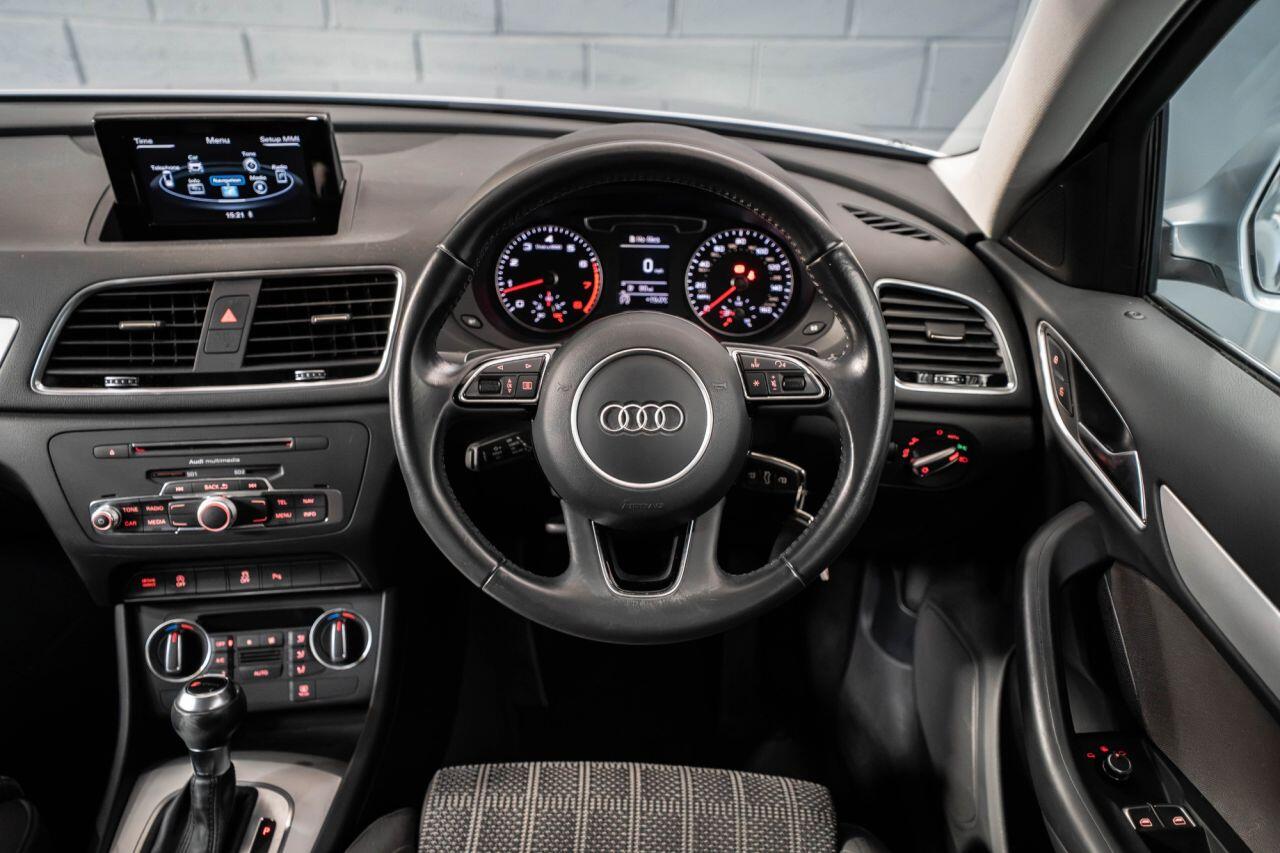 Audi Q3 view 27