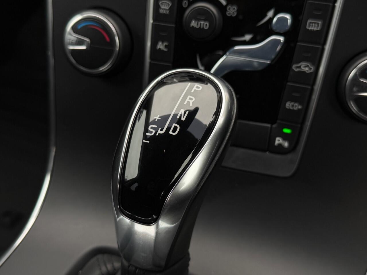Volvo V60 view 24