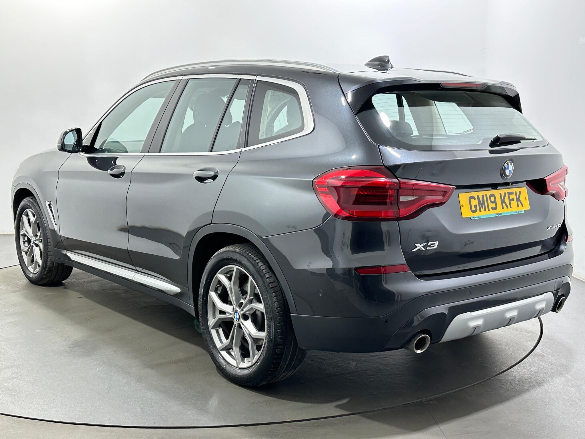 BMW X3 view 6