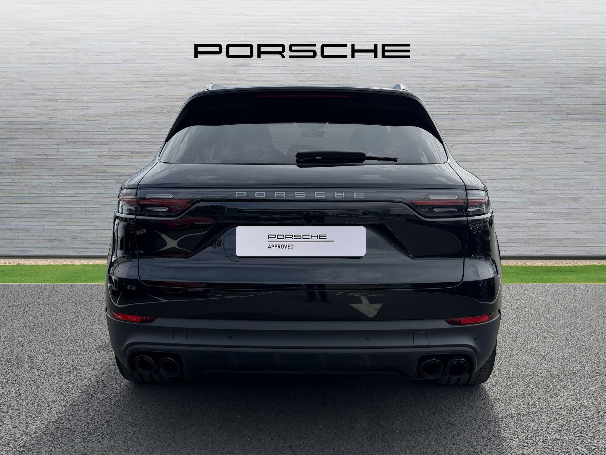 Porsche Cayenne view 42