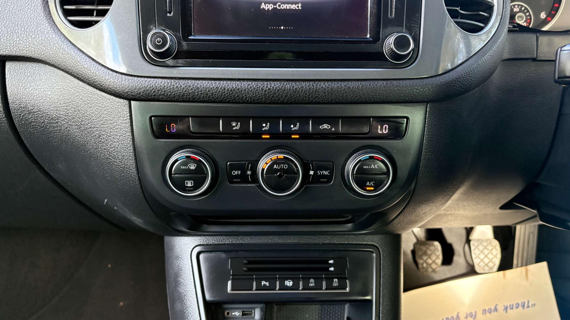 Volkswagen Tiguan view 31