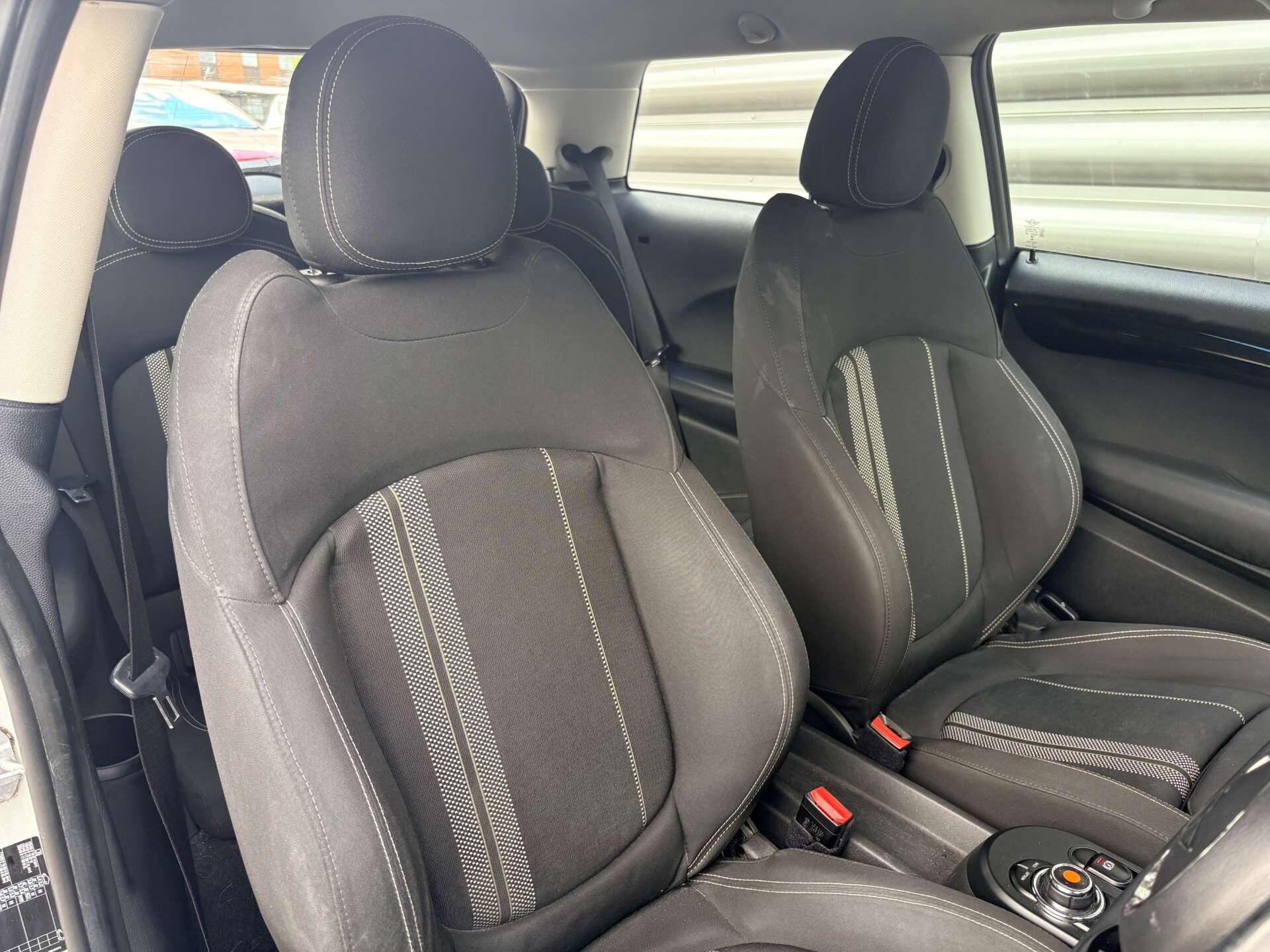Mini Electric Hatch view 22