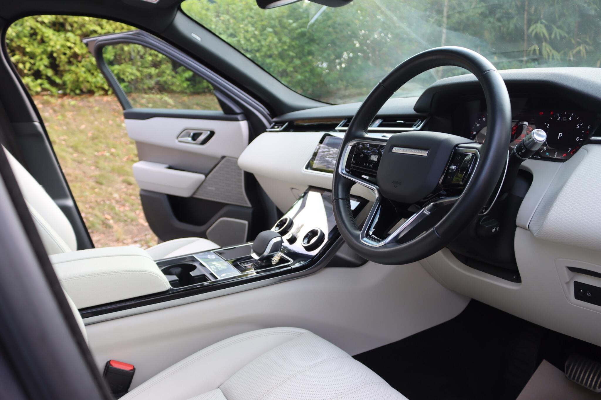 Land Rover Range Rover Velar view 47