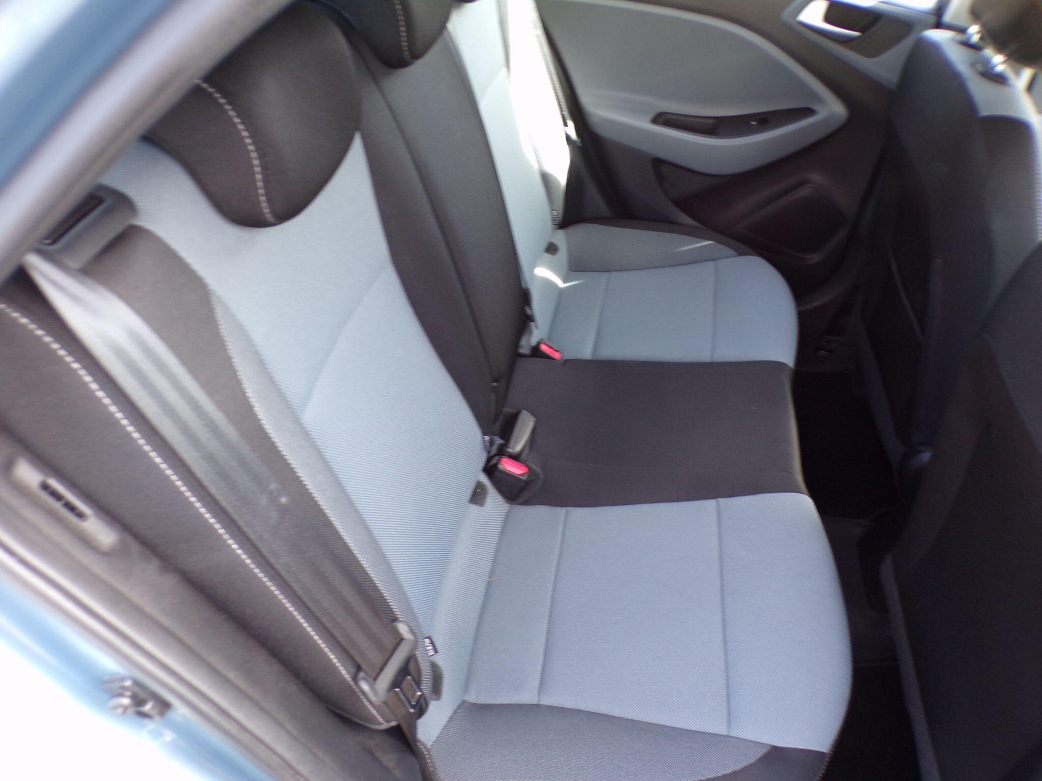 Hyundai I20 view 12