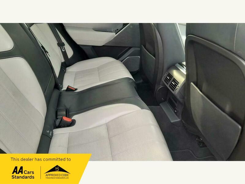 2019 Land Rover Range Rover Velar 2.0 D240 R-Dynamic HSE Auto 4WD Euro 6 (s/s) 5dr • 55,000 miles image 47