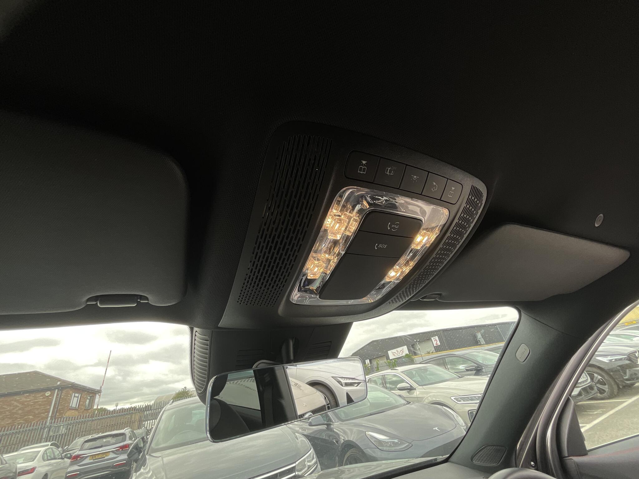 Mercedes-Benz Eqb view 30