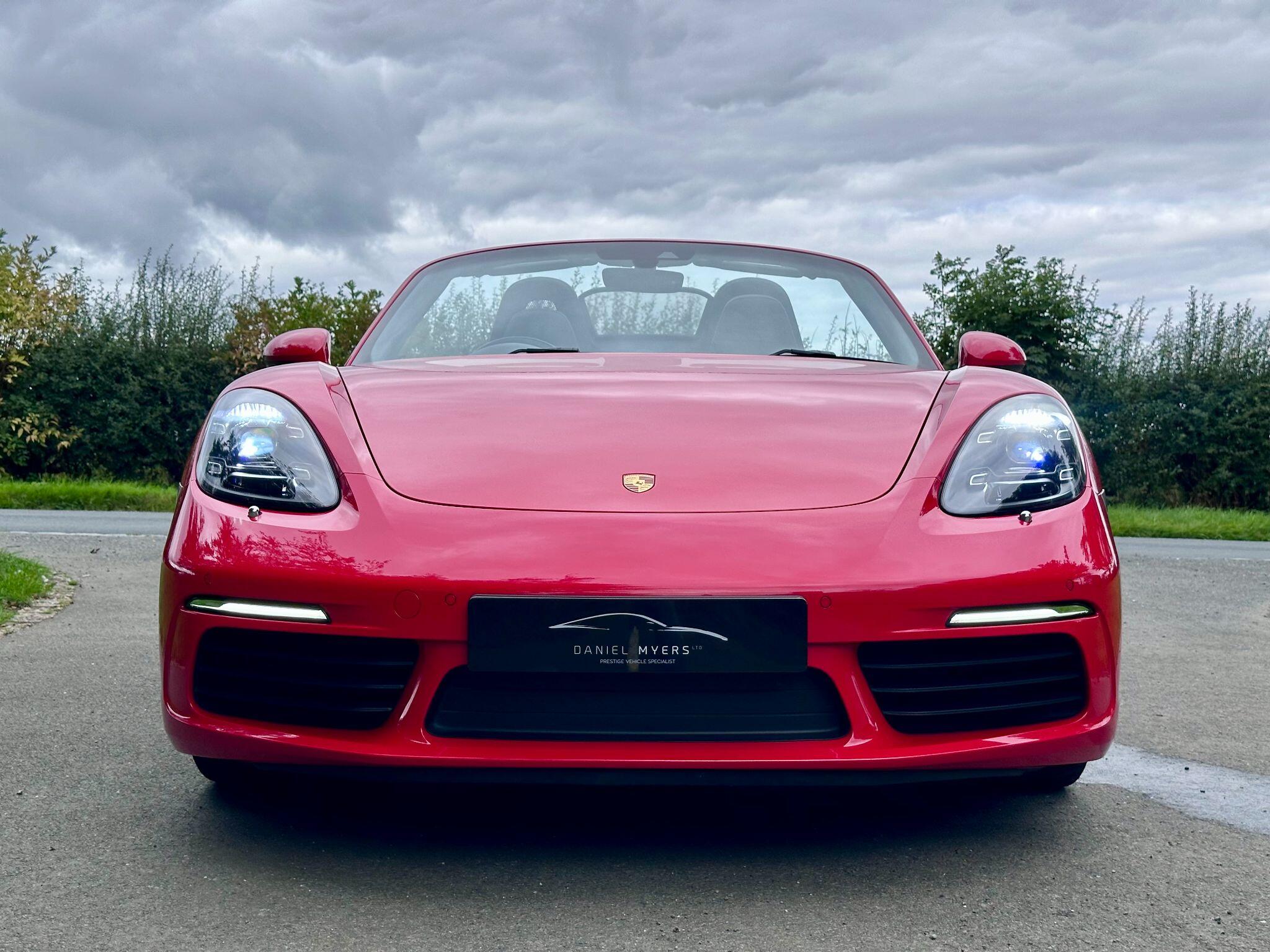 Porsche 718 Boxster view 40