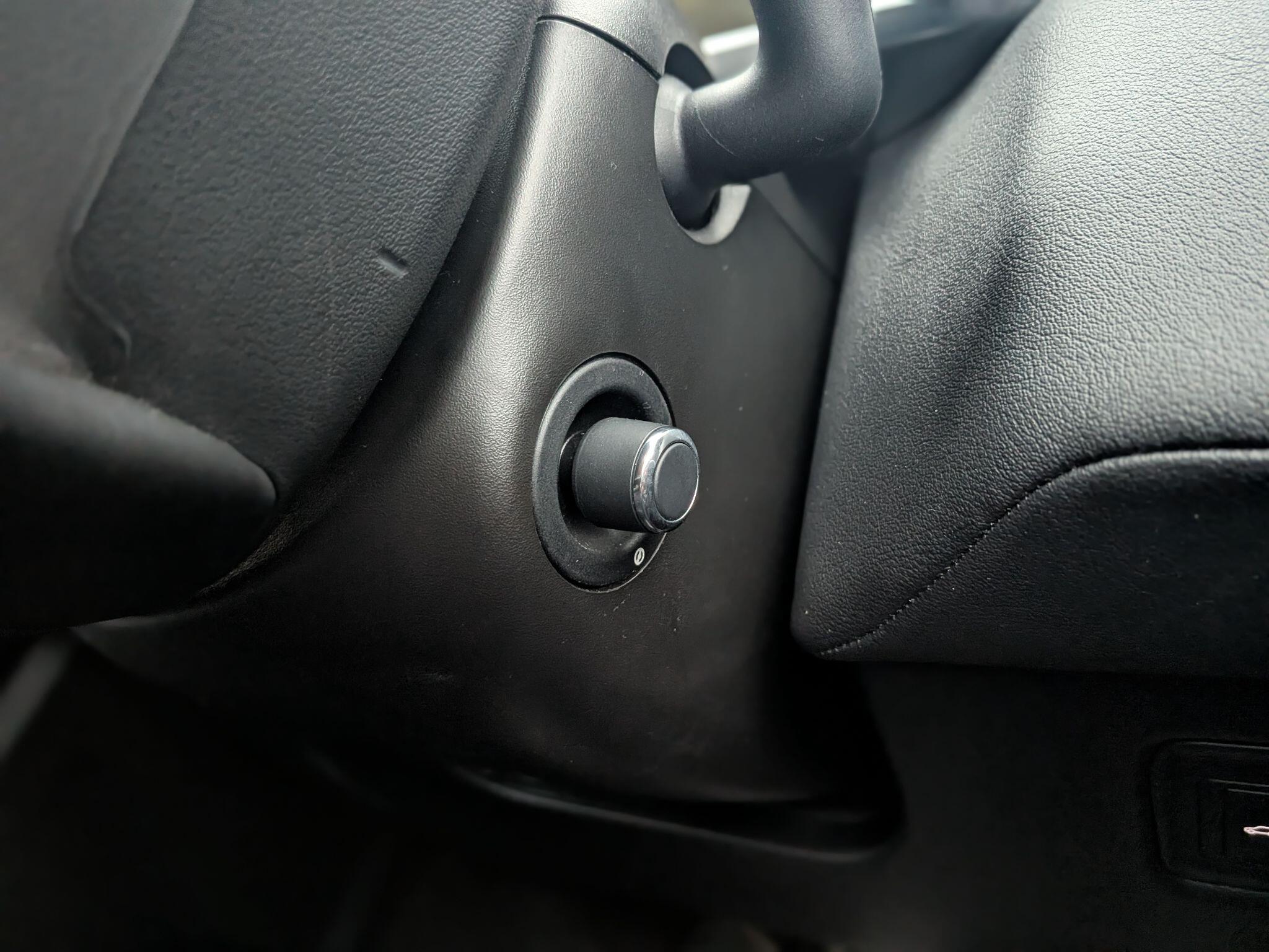 Land Rover Range Rover Sport view 14