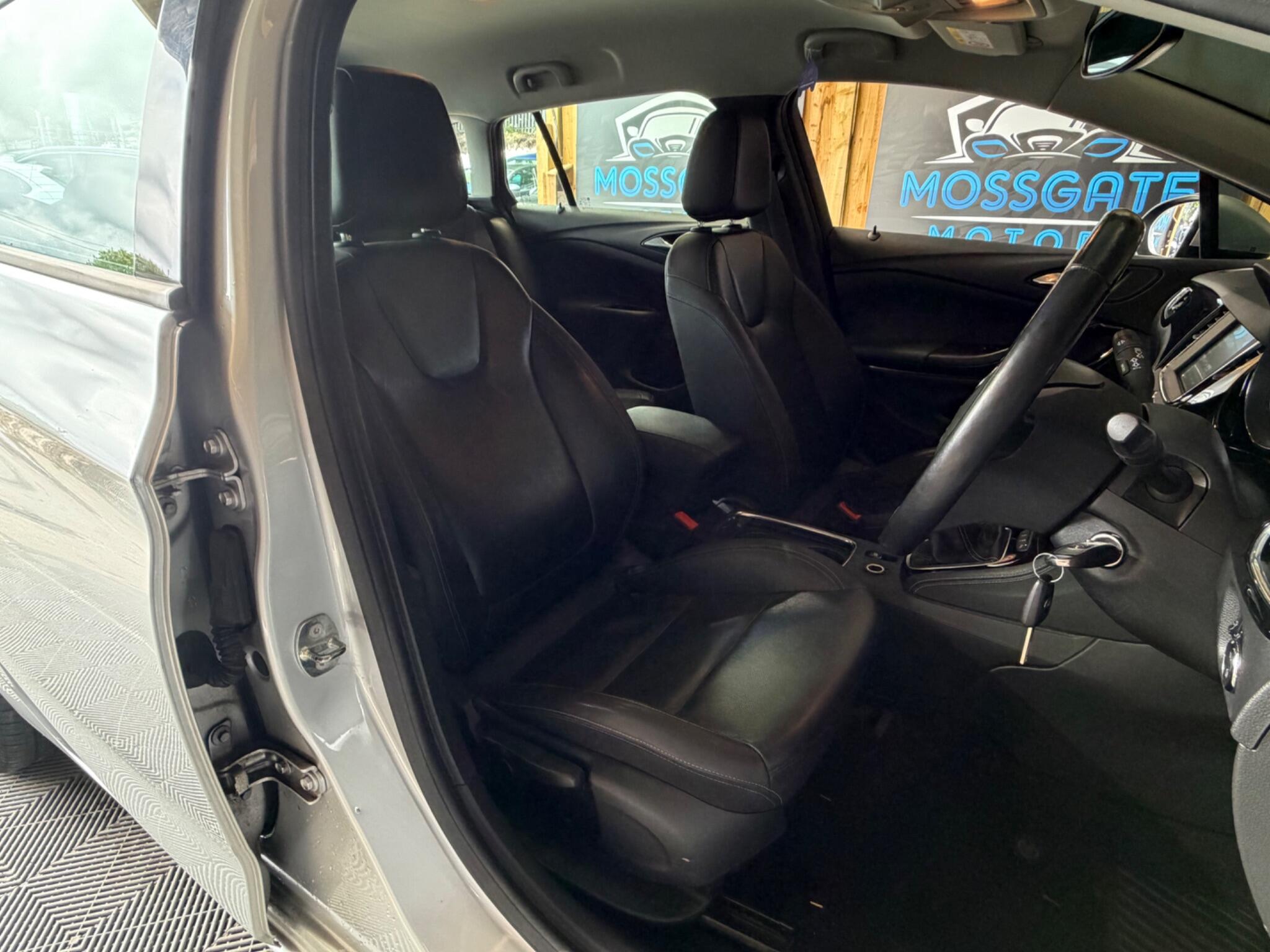 Vauxhall Astra view 15