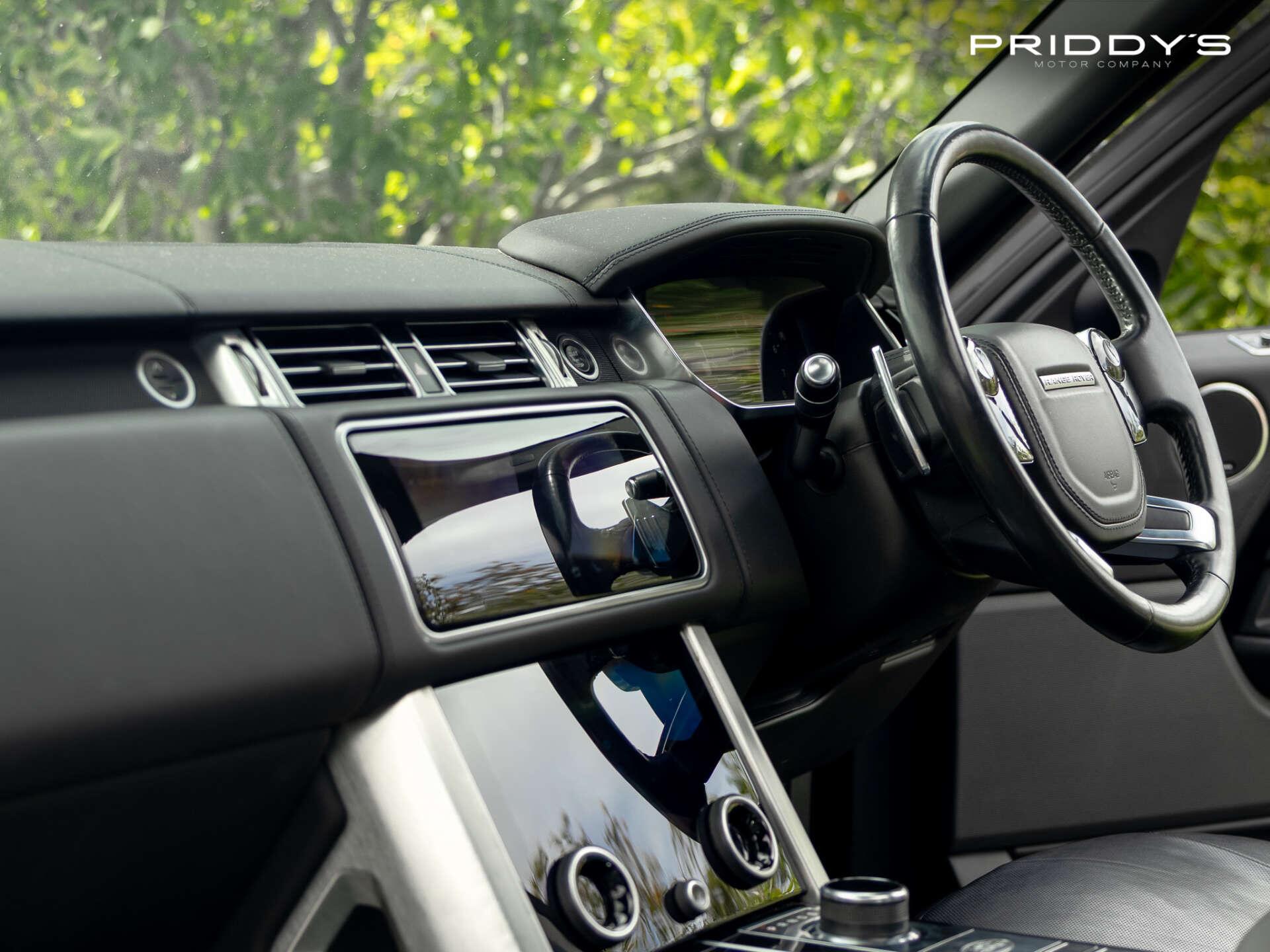 Land Rover Range Rover view 53