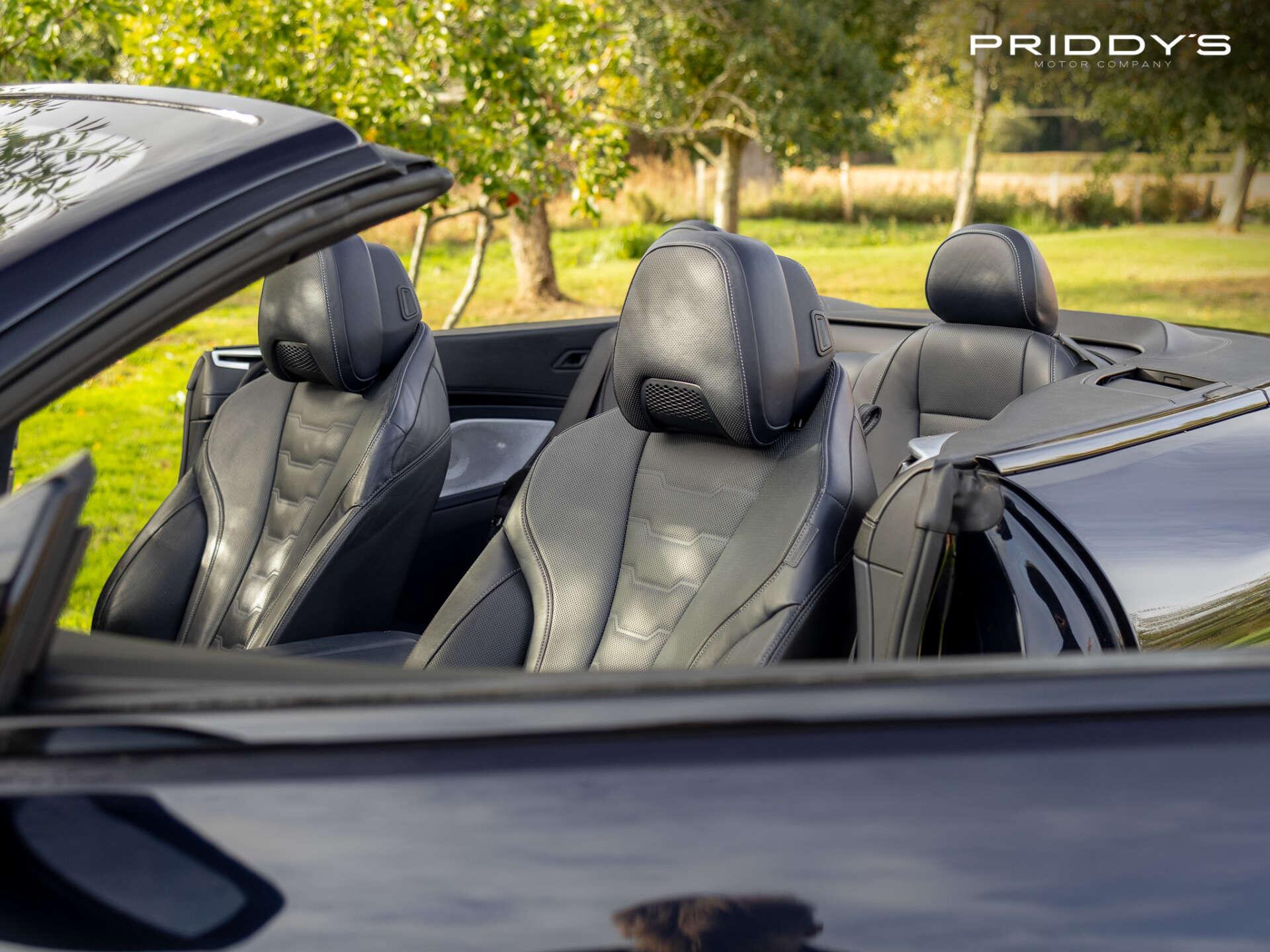 BMW 8 Series view 17