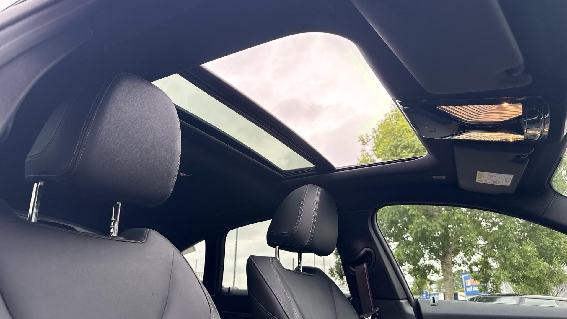 BMW i4 view 45