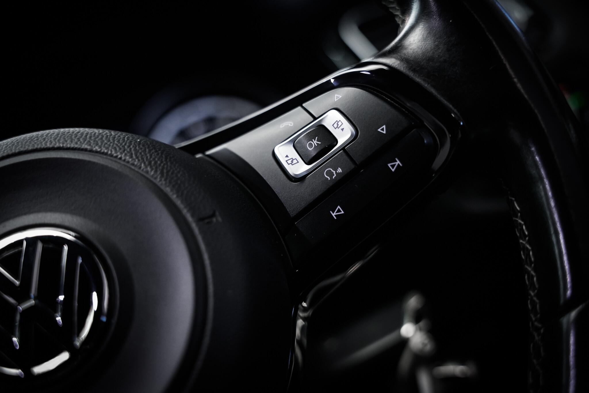 Volkswagen Golf view 43