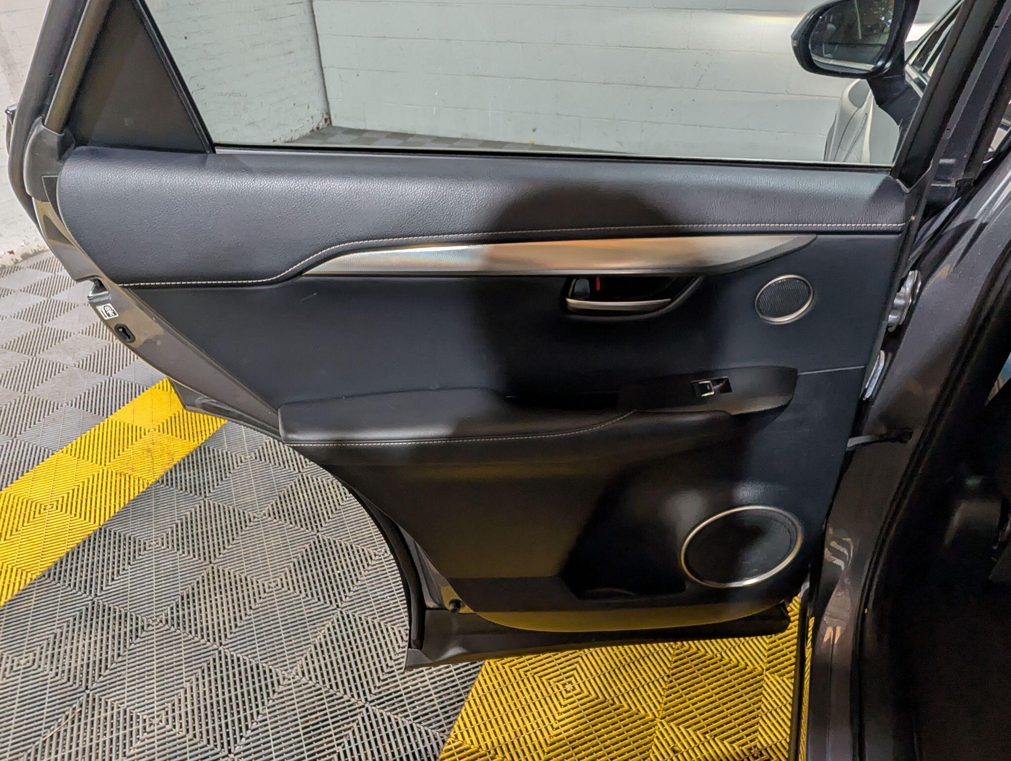 Lexus NX view 68